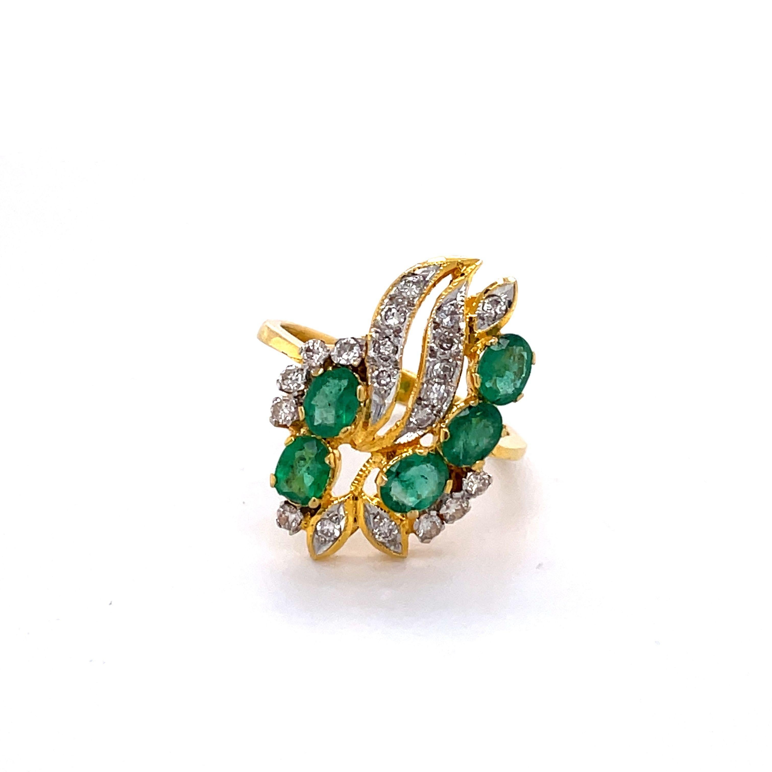 Vintage Cocktail Ring - 22K Yellow gold, 0.50ct Emerald, 0.50ct Diamonds For Sale 14
