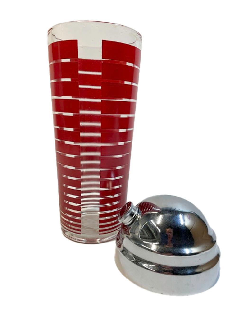 Mid-Century Modern Vintage Cocktail Shaker with Graduated Red Bar Decoration For Sale