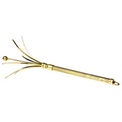 Vintage Cocktail Swizzle Stick in British Hallmarked 9 Carat Yellow Gold