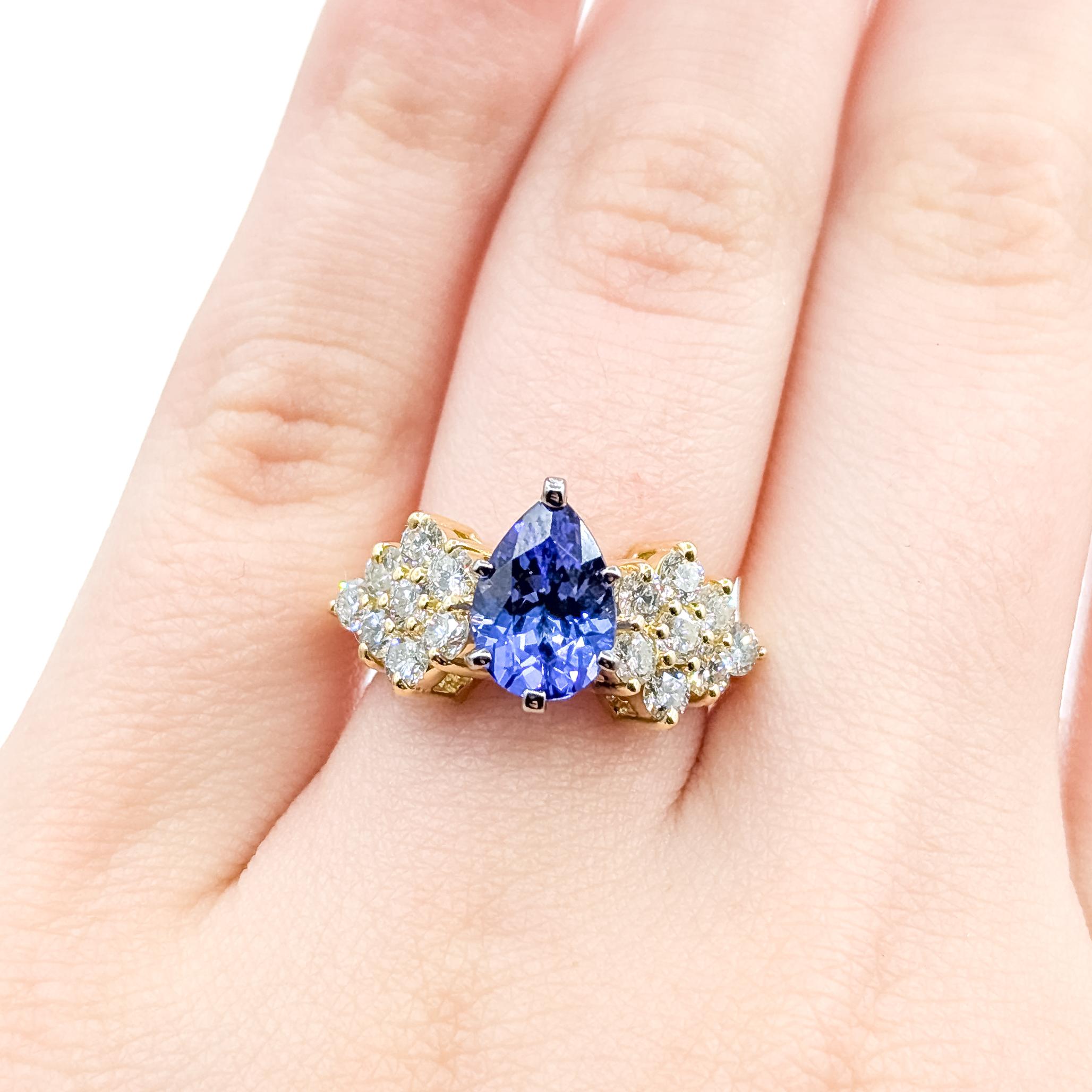 Donna Anello cocktail vintage con tanzanite e diamanti in 18 carati in vendita