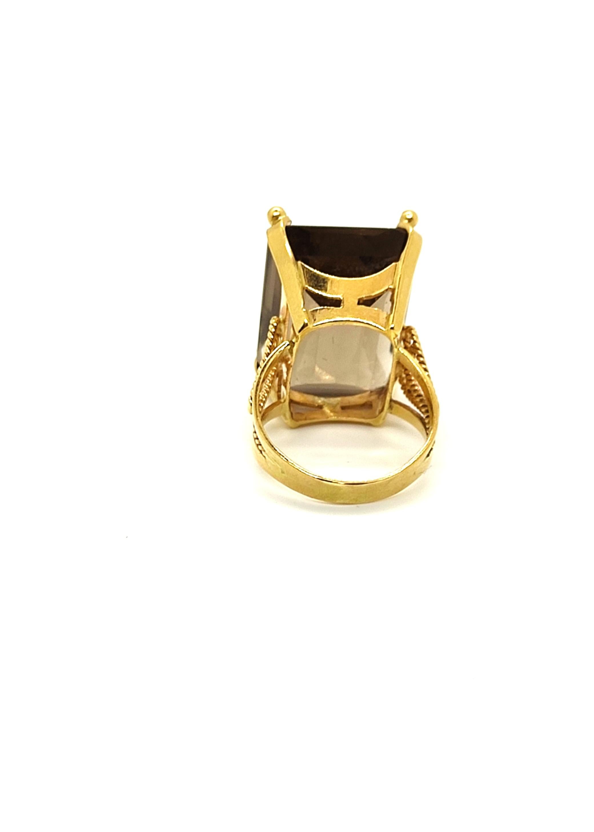 Topas-Ring aus 14 Karat Gelbgold (Ungeschliffen)