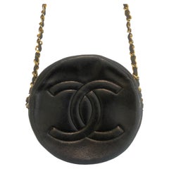 Vintage Coco Line Round Crossbody
