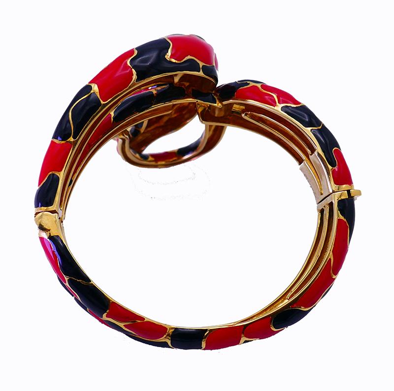 Vintage Codognato Enamel 18k Gold Snake Bangle Bracelet For Sale 3