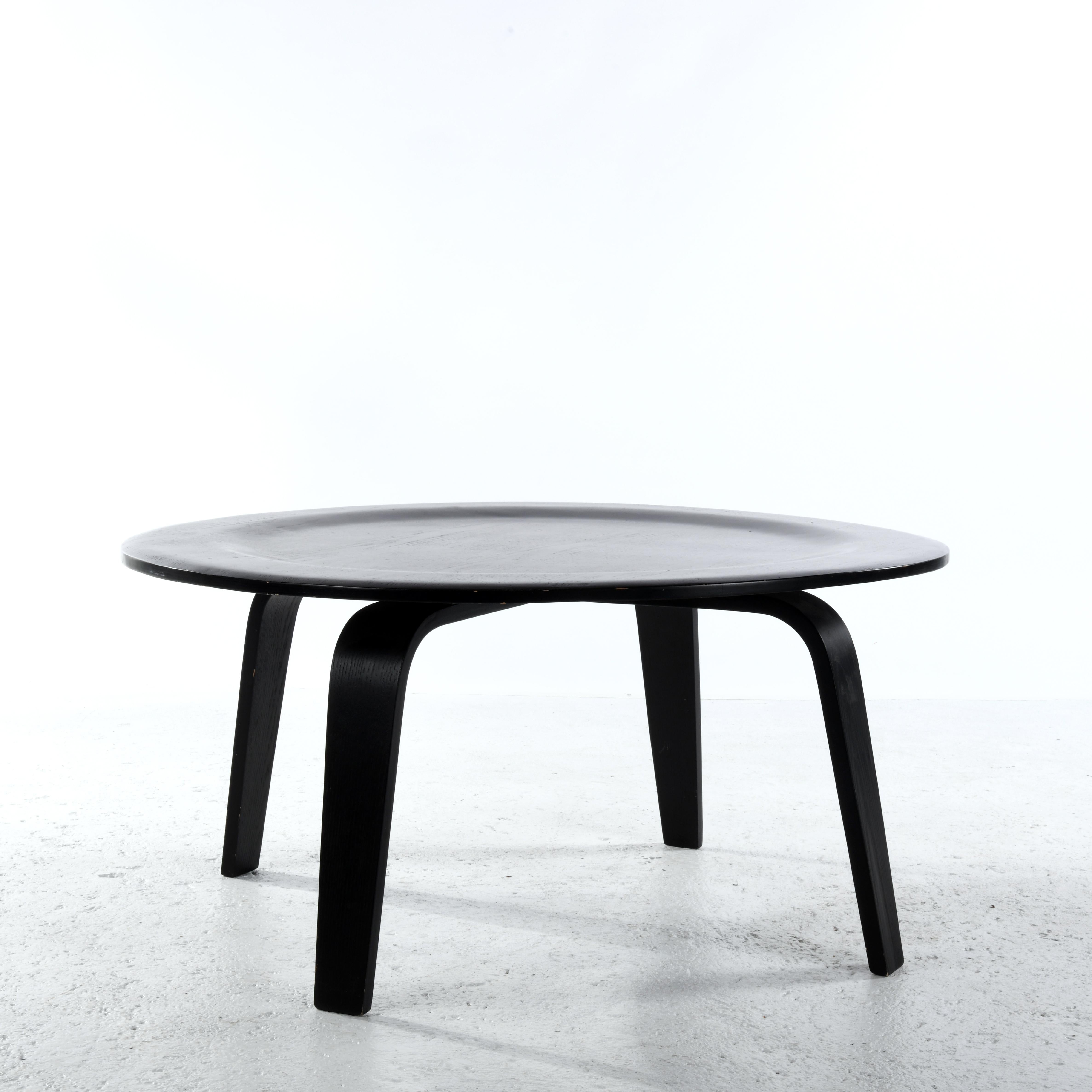 Mid-Century Modern Vintage coffe table CTW designed by Ray & Charles Eames For Sale