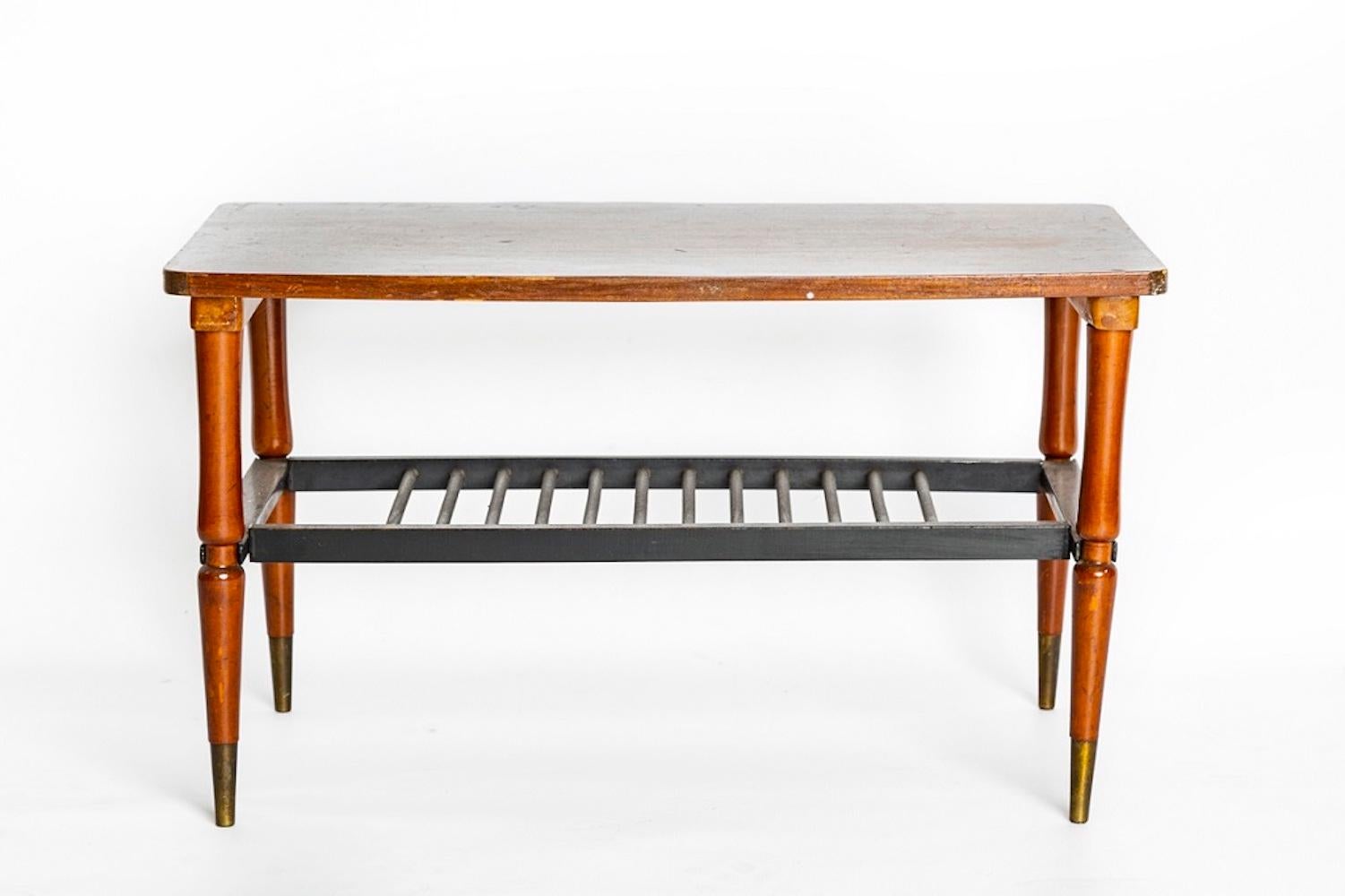 This Coffee Table is an elegant little table realized in the 1960s

The Table was realized by a by Danish manucfacture. The table shape are typical of the Danish Modern Furniture: clean and pure lines designed for human proportions and extremely
