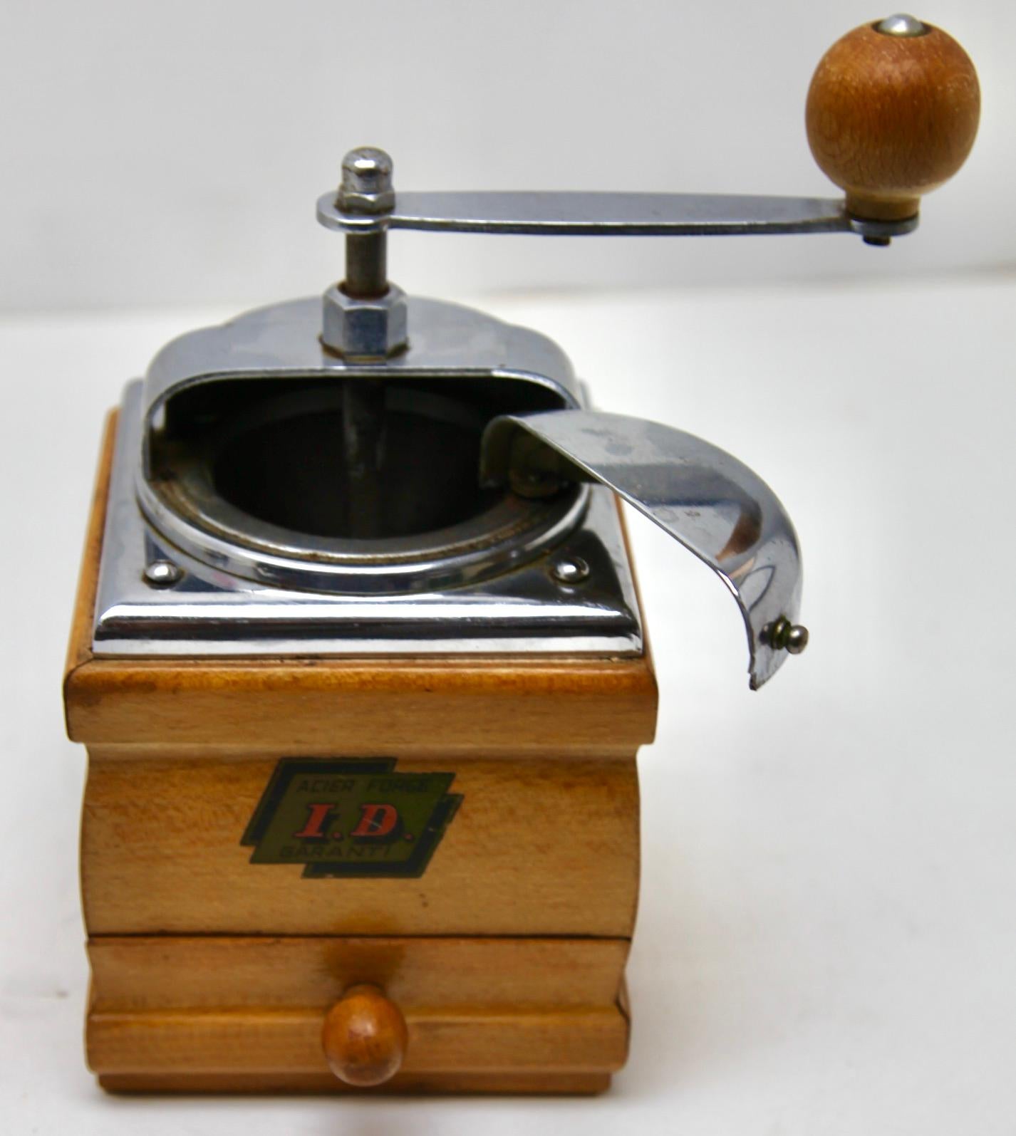 retro coffee grinder