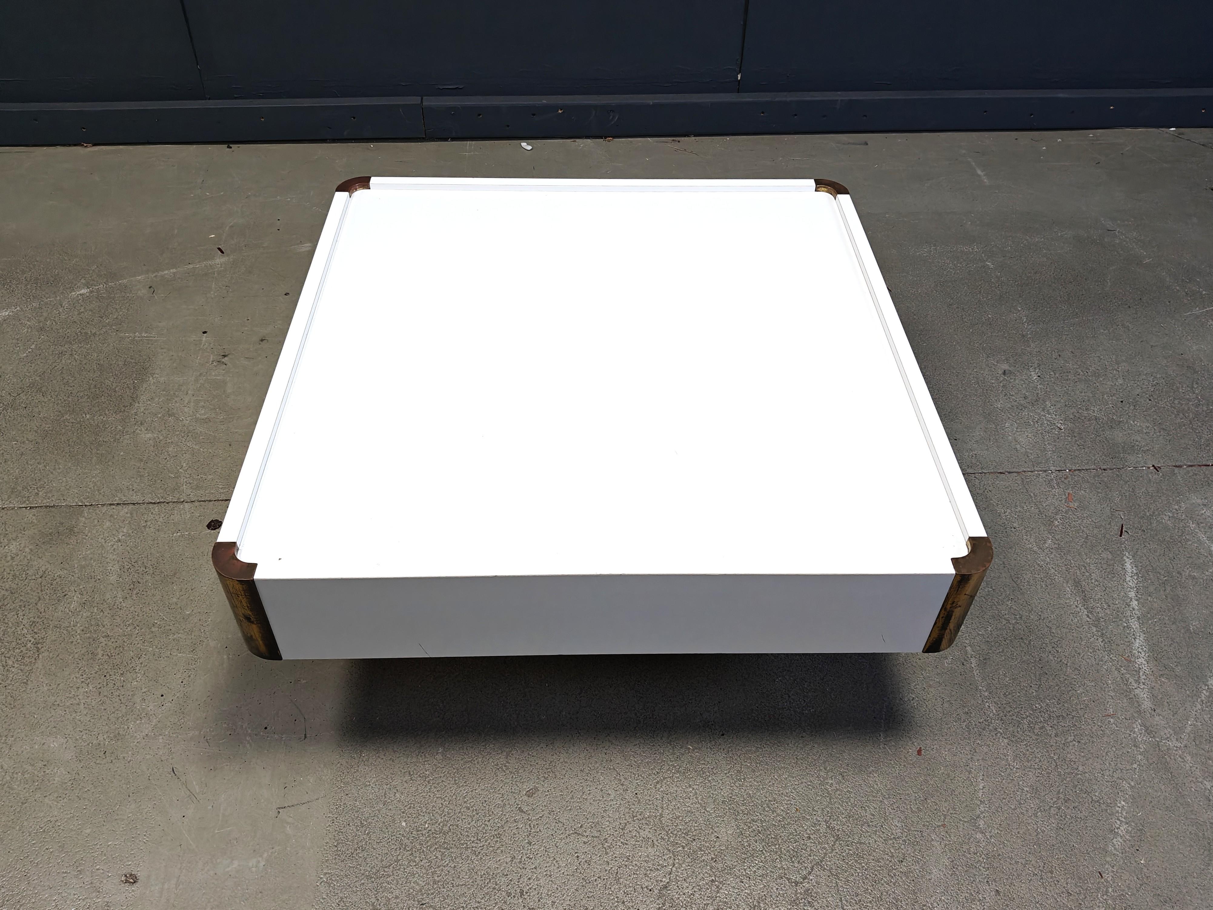 Vintage coffee table attributed to Willy Rizzo, 1970s For Sale 6