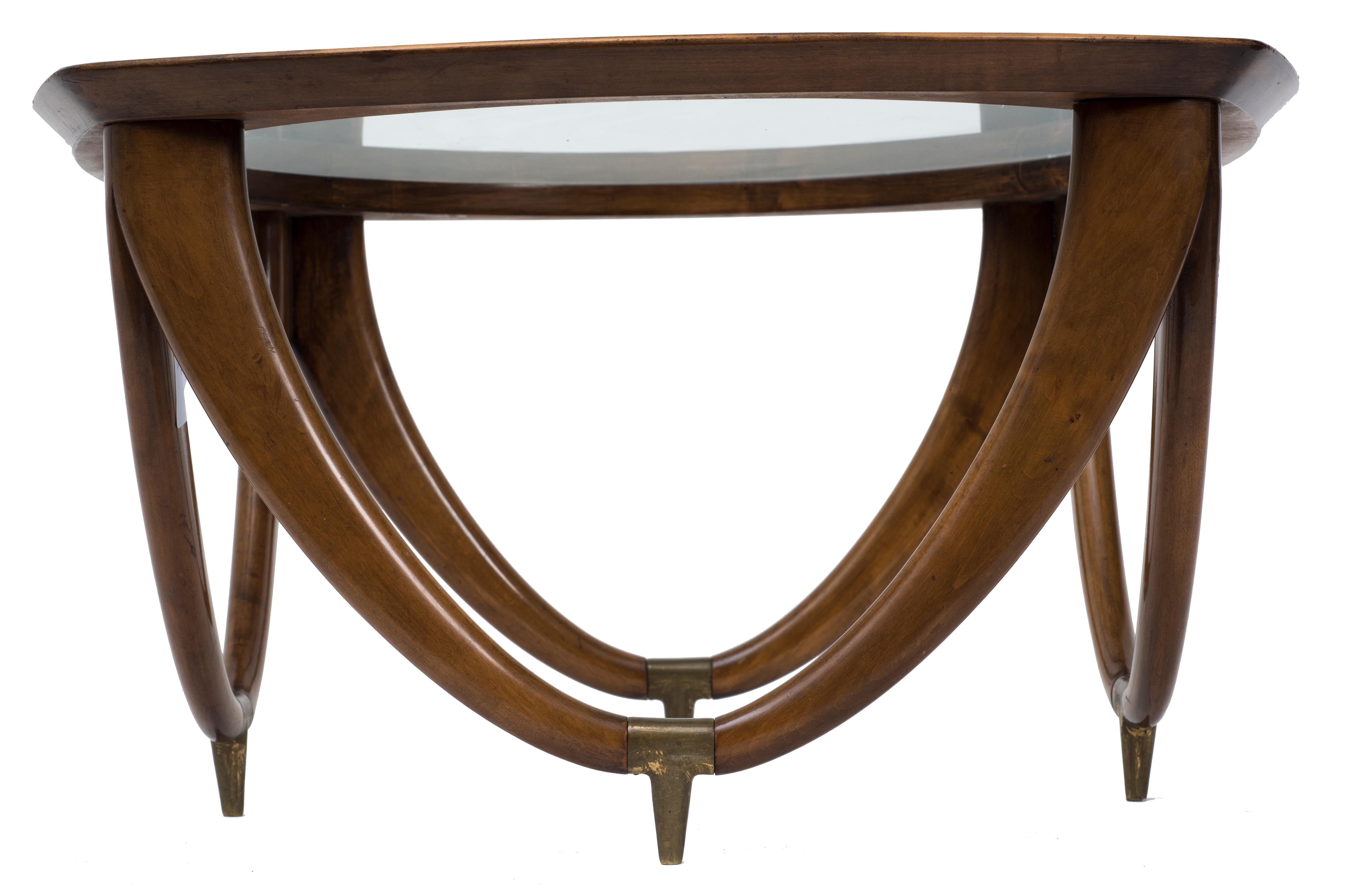 Wooden table with glass
Production: Italy, circa 1950.
Very good conditions.