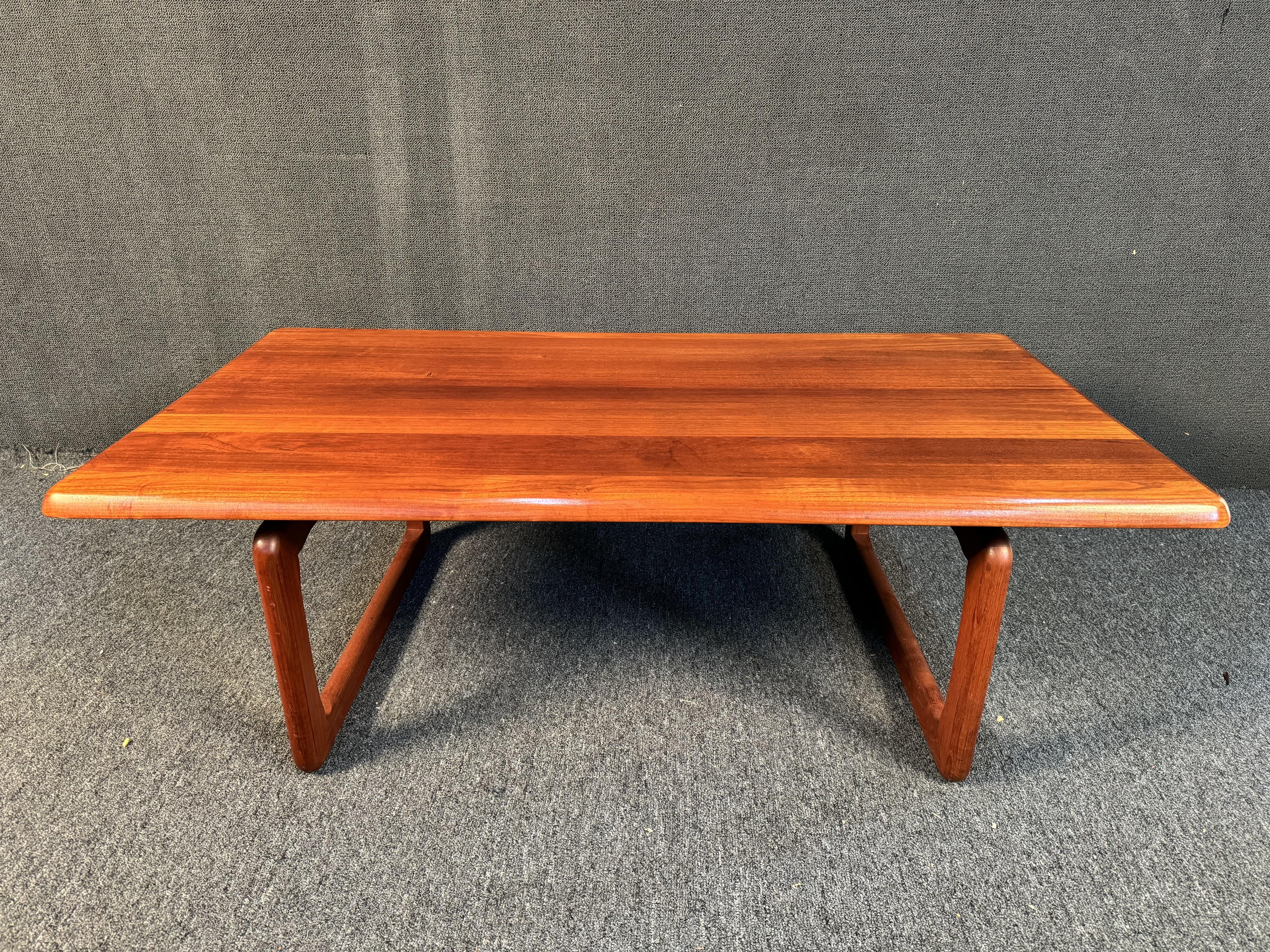 Stunning coffee table by Tarm Stole for OG Møbelfabrik. Featuring demi bullnosed edges and a gorgeous teak finish. This vintage danish piece is a perfect addition to any MCM styled living space, Please confirm location with dealer (NY or NJ)