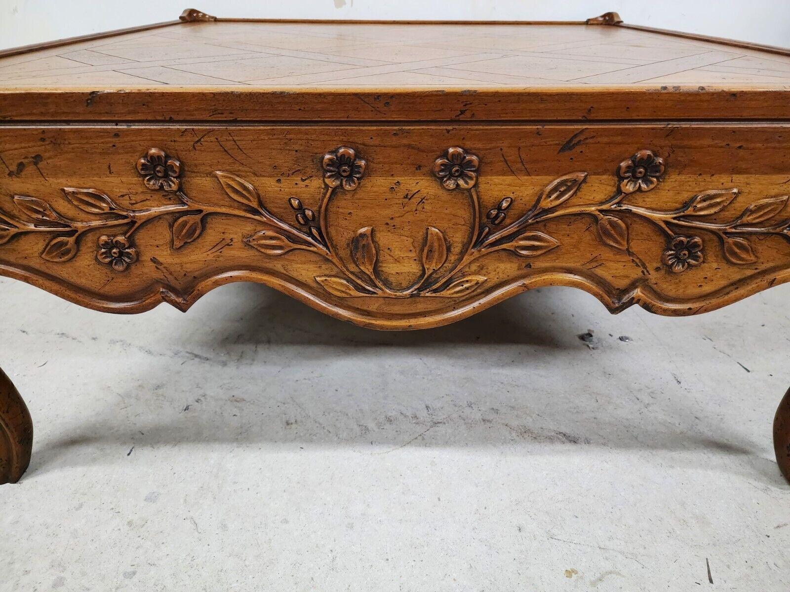 Vintage Coffee Table Country French In Good Condition In Lake Worth, FL