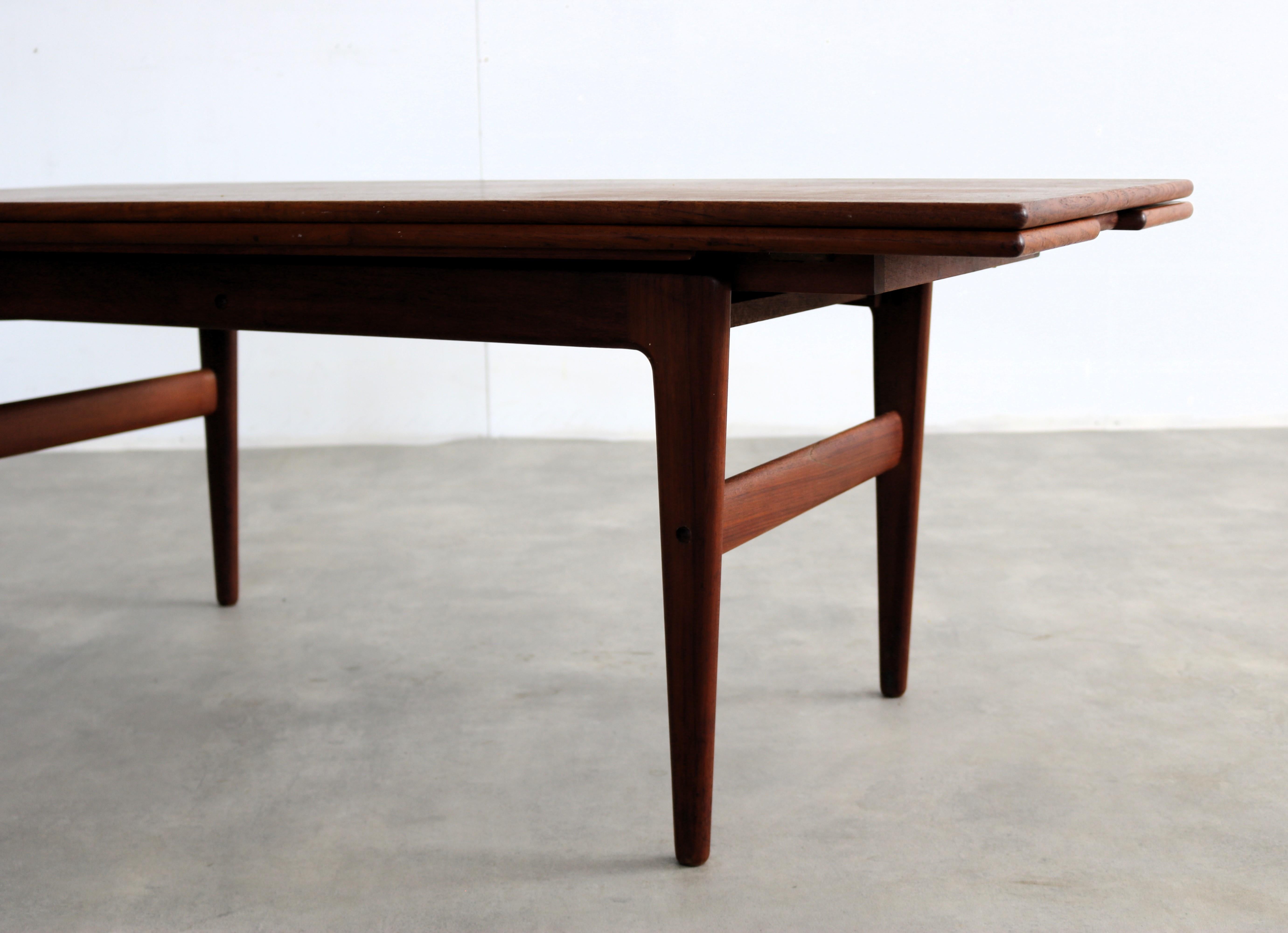 Vintage-Couchtisch  Esstisch  1960s  Kai Kristiansen  Aufzug (Mitte des 20. Jahrhunderts) im Angebot
