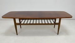 Vintage Coffee Table in High Gloss, 1970's