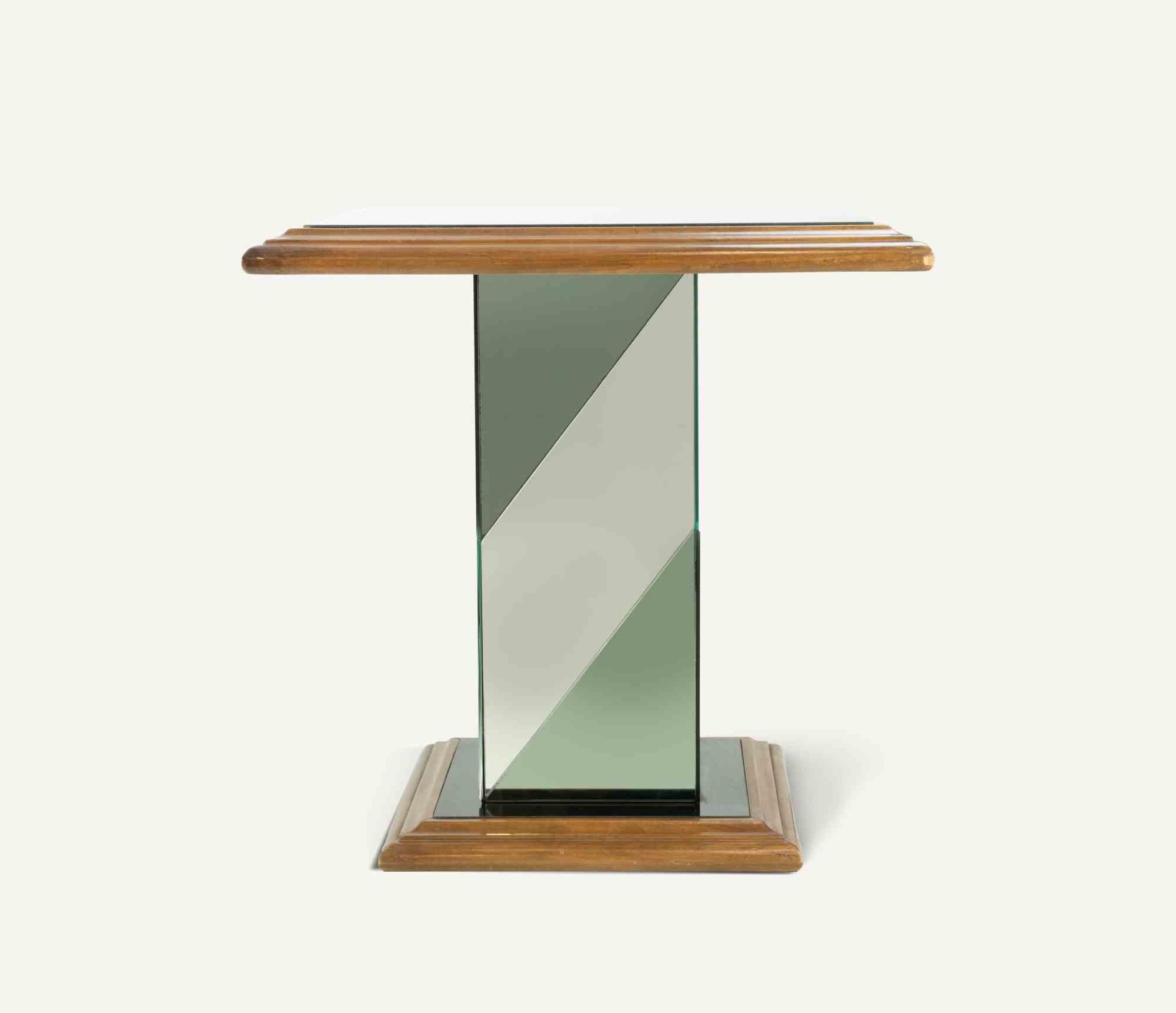 Table basse vintage réalisée par une manufacture italienne dans les années 1970.

Bois, herbe et métal.

Excellent état.