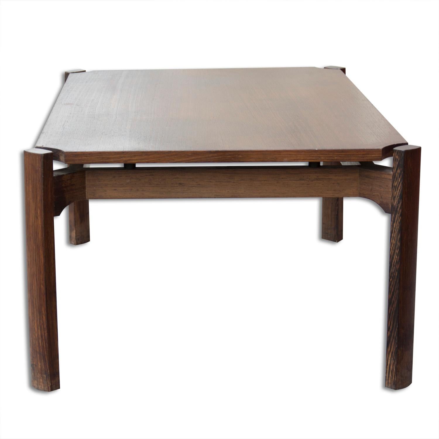 Vintage Coffee Table, Osvaldo Borsani Attribute, 1970´s For Sale 1