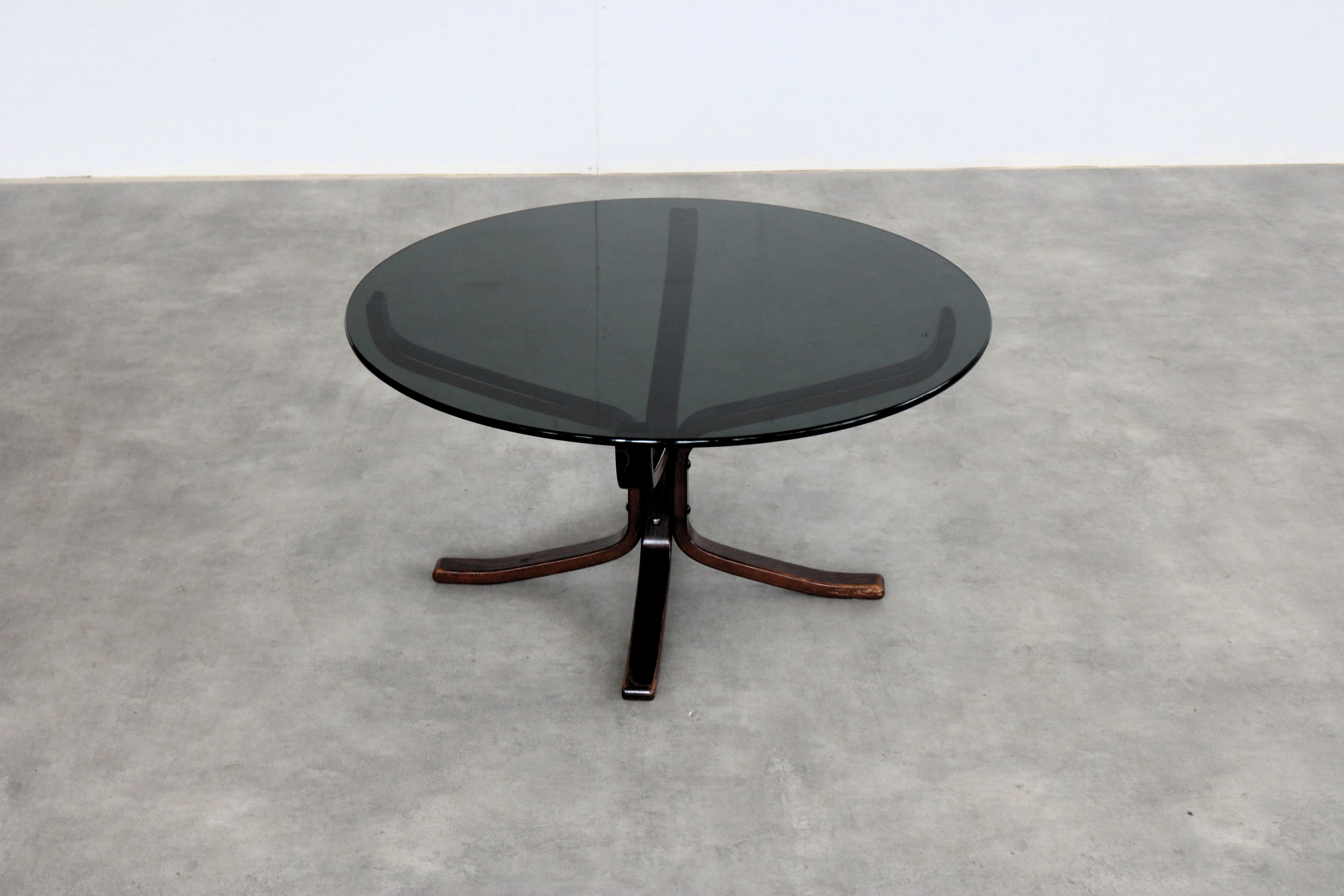 Mesa de centro vintage  mesa auxiliar  1970s  Vatne Möbler Noruego en venta