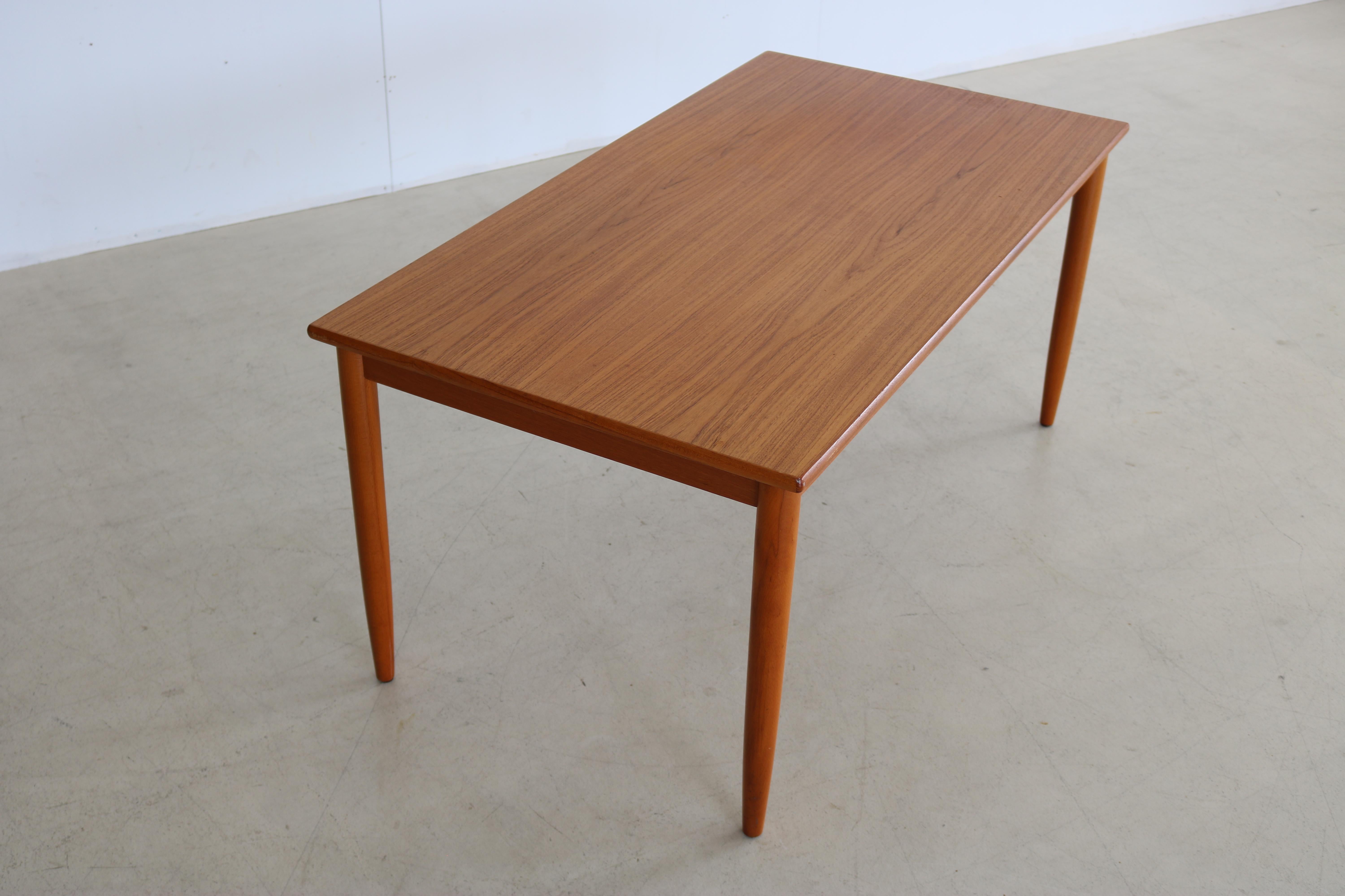 table basse vintage  table d'appoint  60s  Suède Bon état - En vente à GRONINGEN, NL
