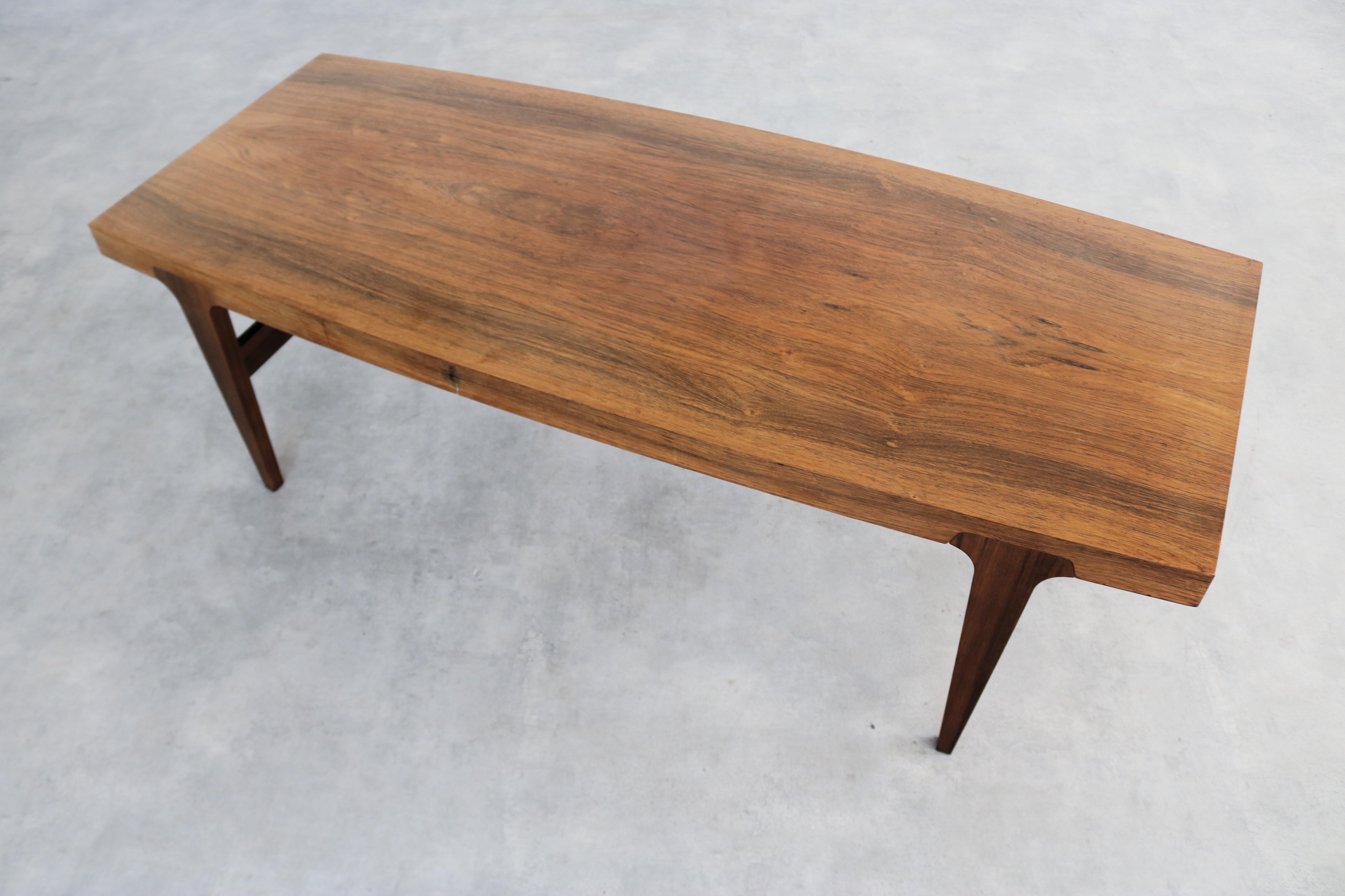 Milieu du XXe siècle Table basse vintage  tableau  1960s  Danois en vente