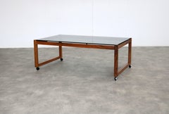 Schwedischer Vintage Couchtisch, Teakholz und Rauchglas, 1960er Design