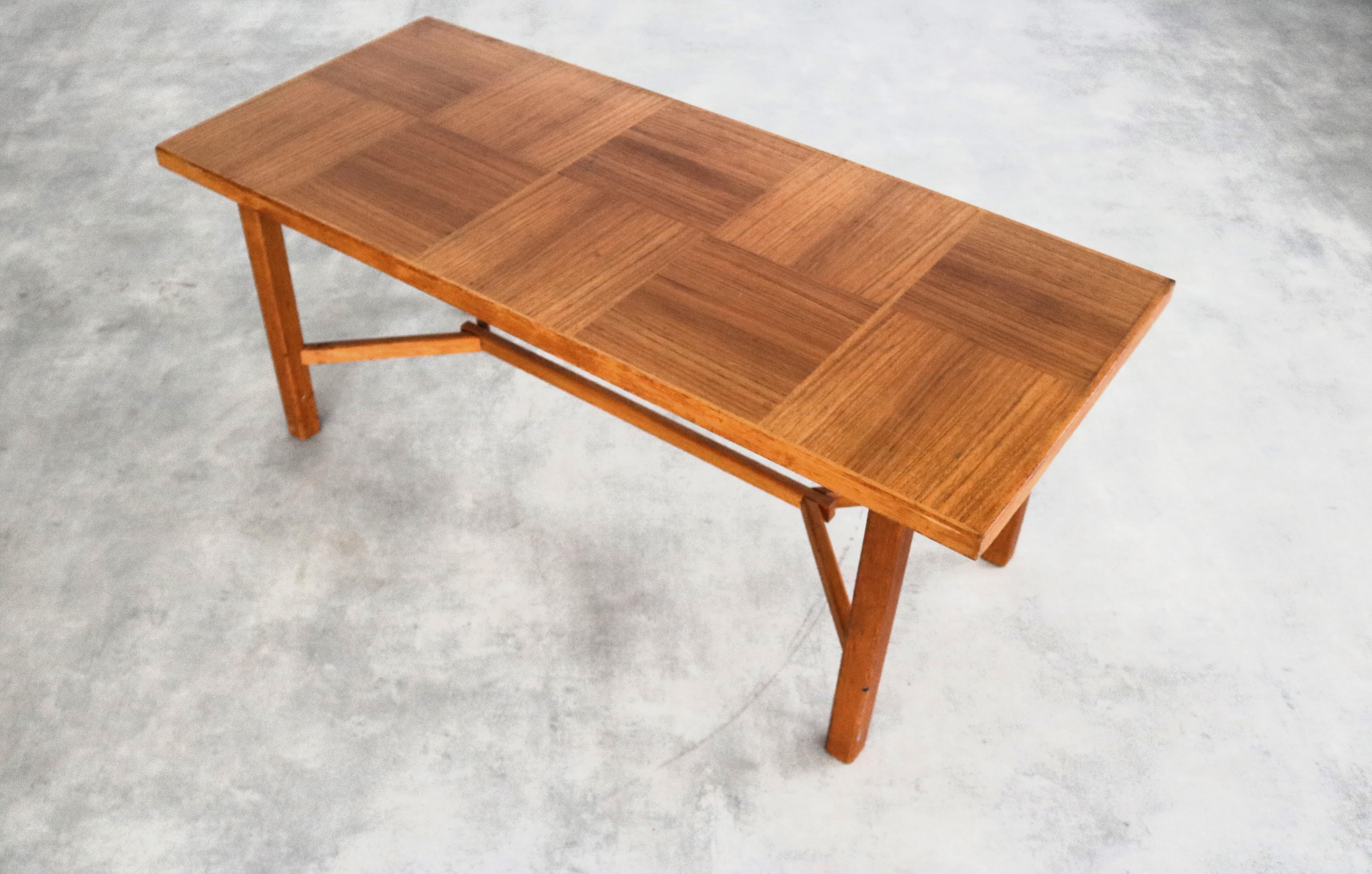 Vintage-Couchtisch  Tabelle  60s  Schweden im Zustand „Gut“ im Angebot in Lemmer, NL