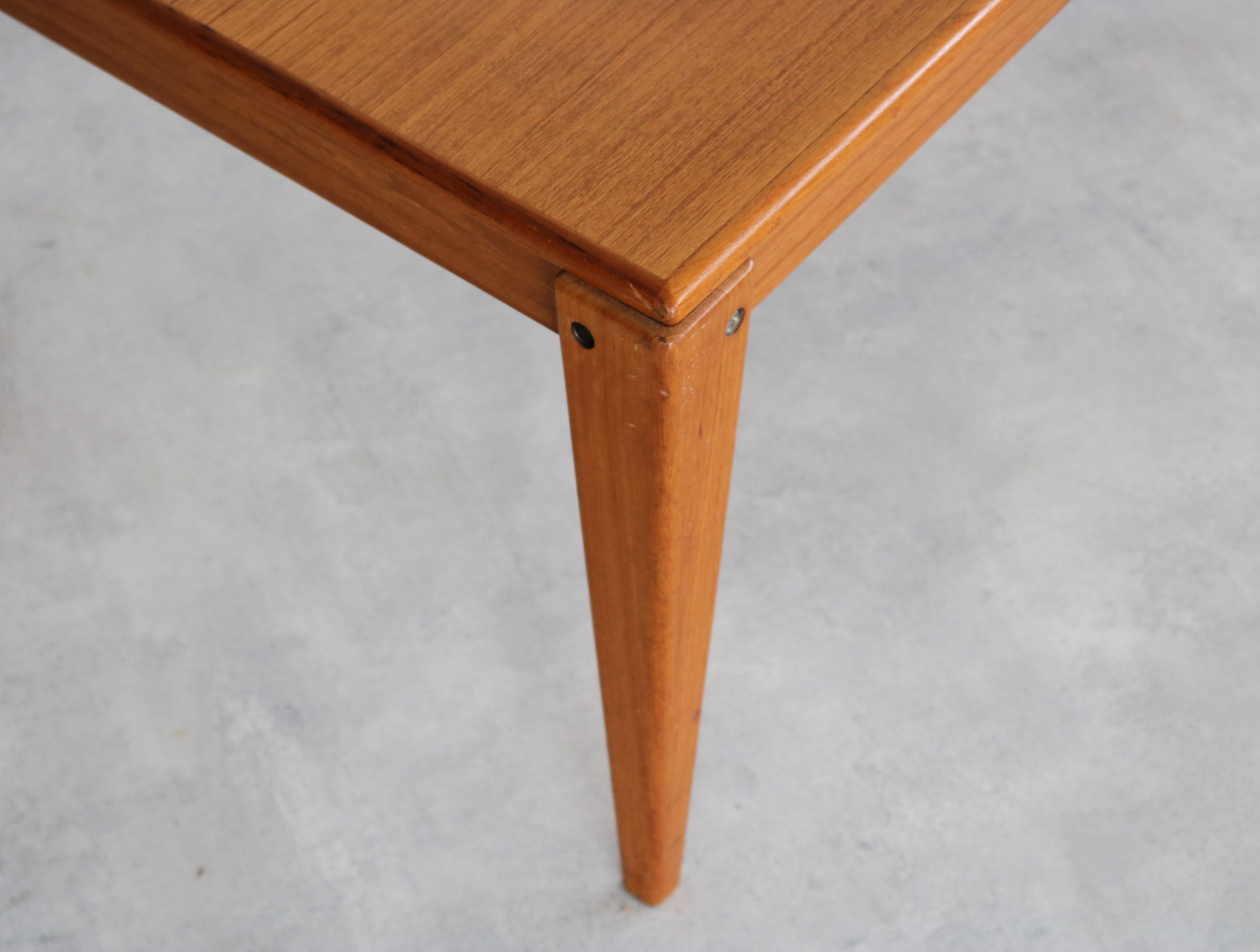 tavolino vintage  Teak  60s  Svedese in vendita 1