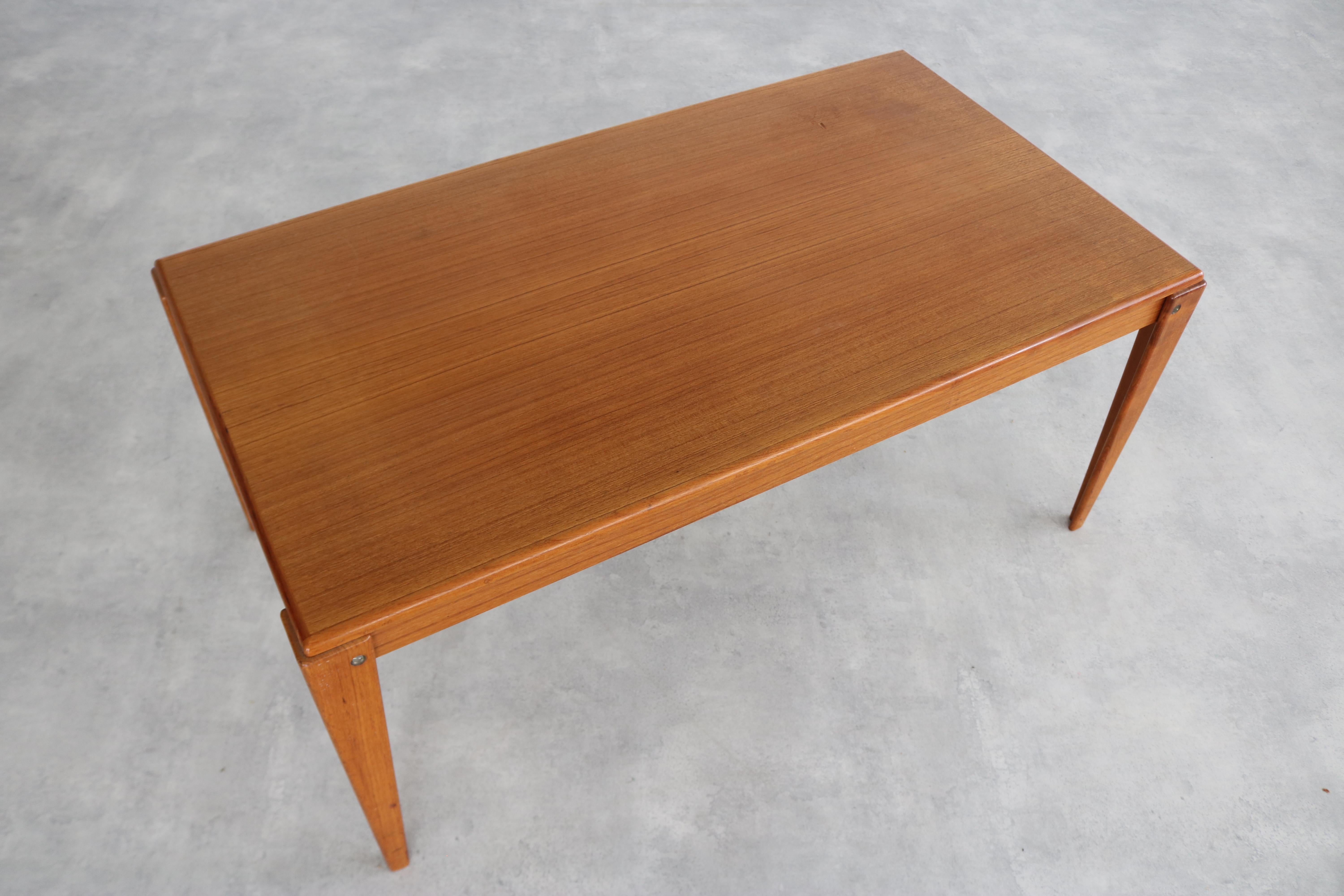 tavolino vintage  Teak  60s  Svedese in vendita 3