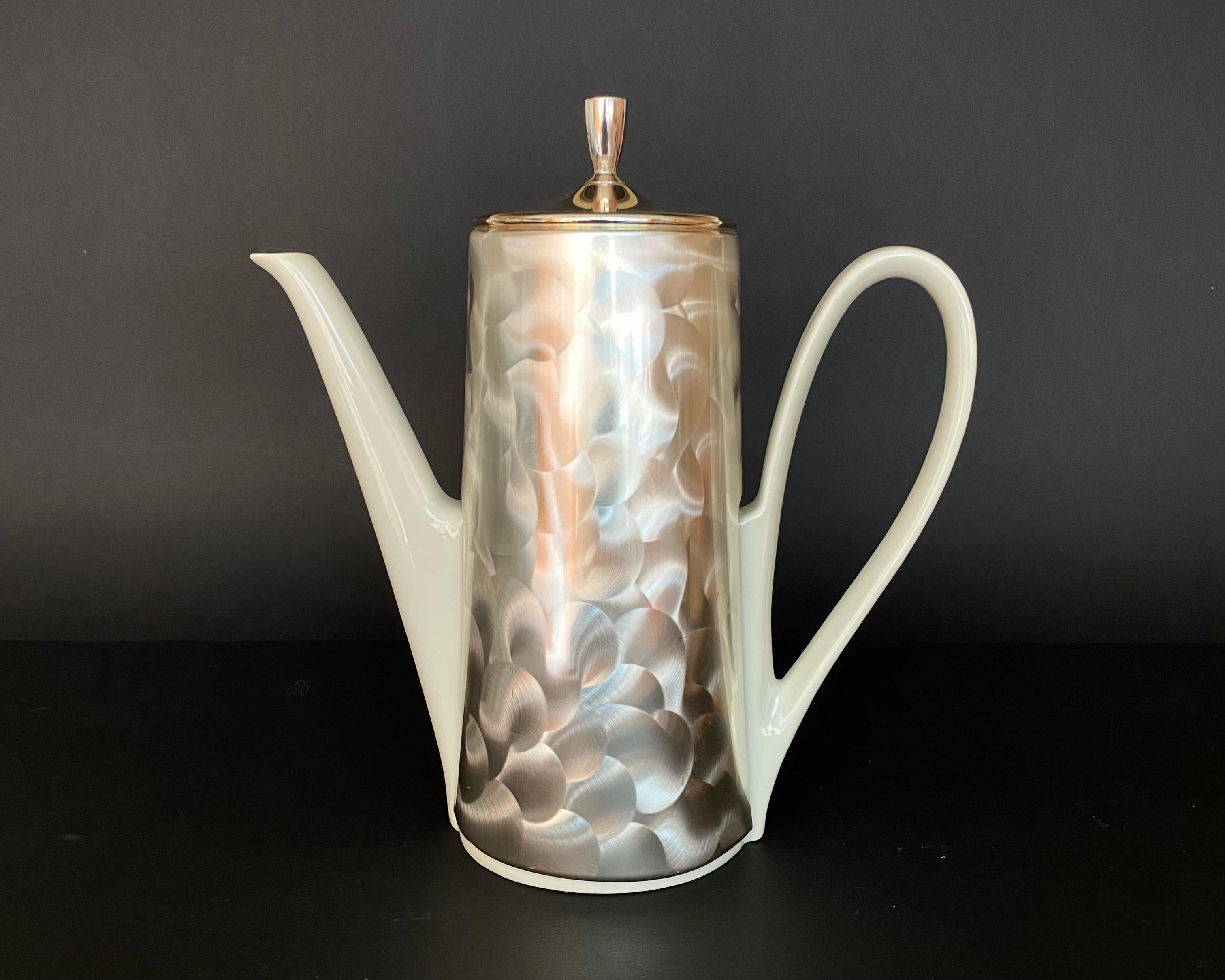 Vintage Coffee/Tea Set Porcelain Teapot, Creamer, Sugar Bowl & Tray Bmf Bavaria For Sale 1