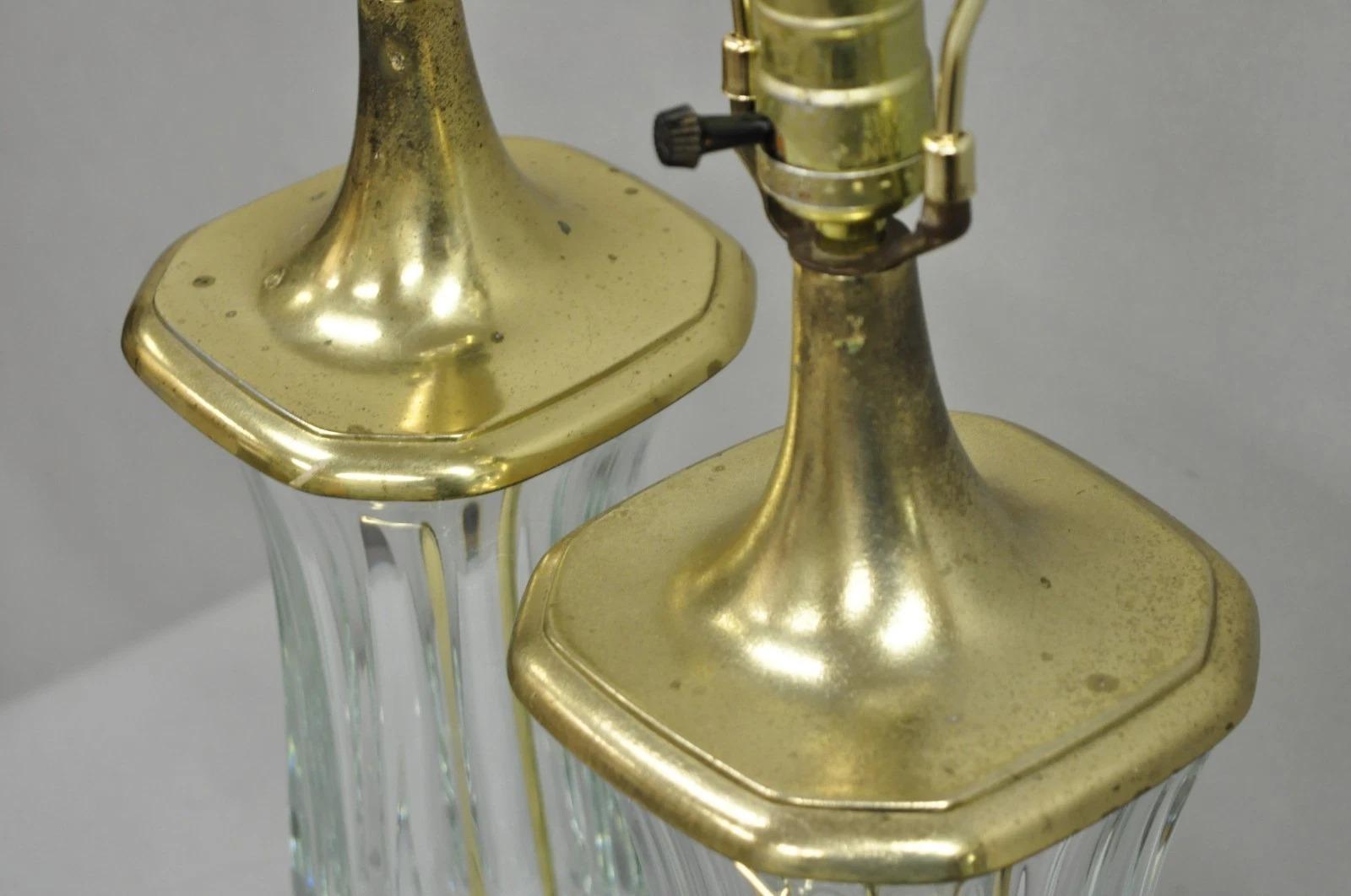 Vintage Cofrac Art Verrier Französisch Bleikristallglas & Messing Tischlampen, Paar im Angebot 1