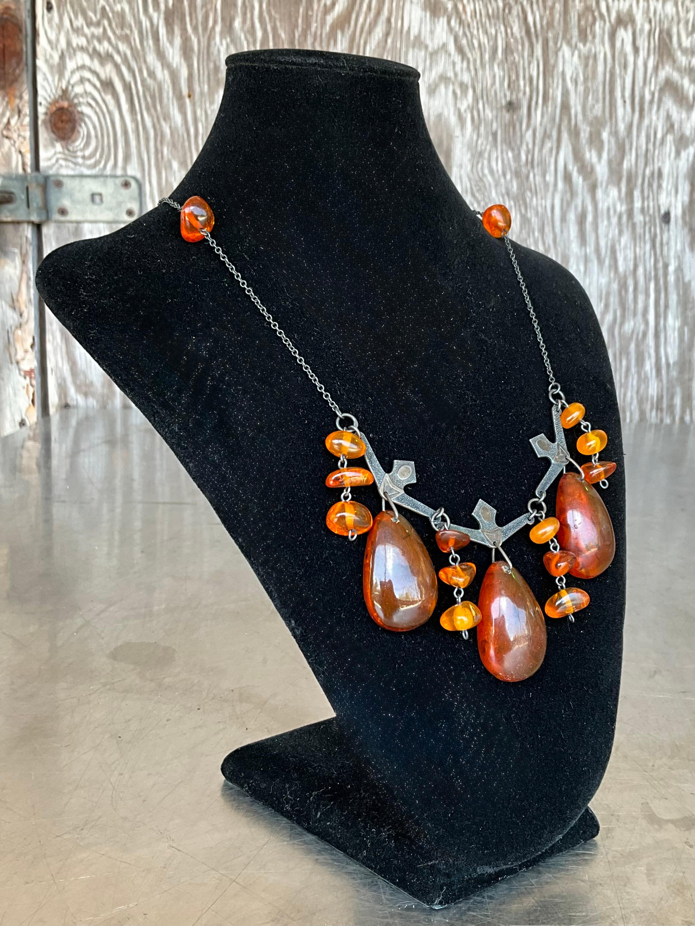 Collana d'ambra cognac vintage con argento annerito in vendita 1