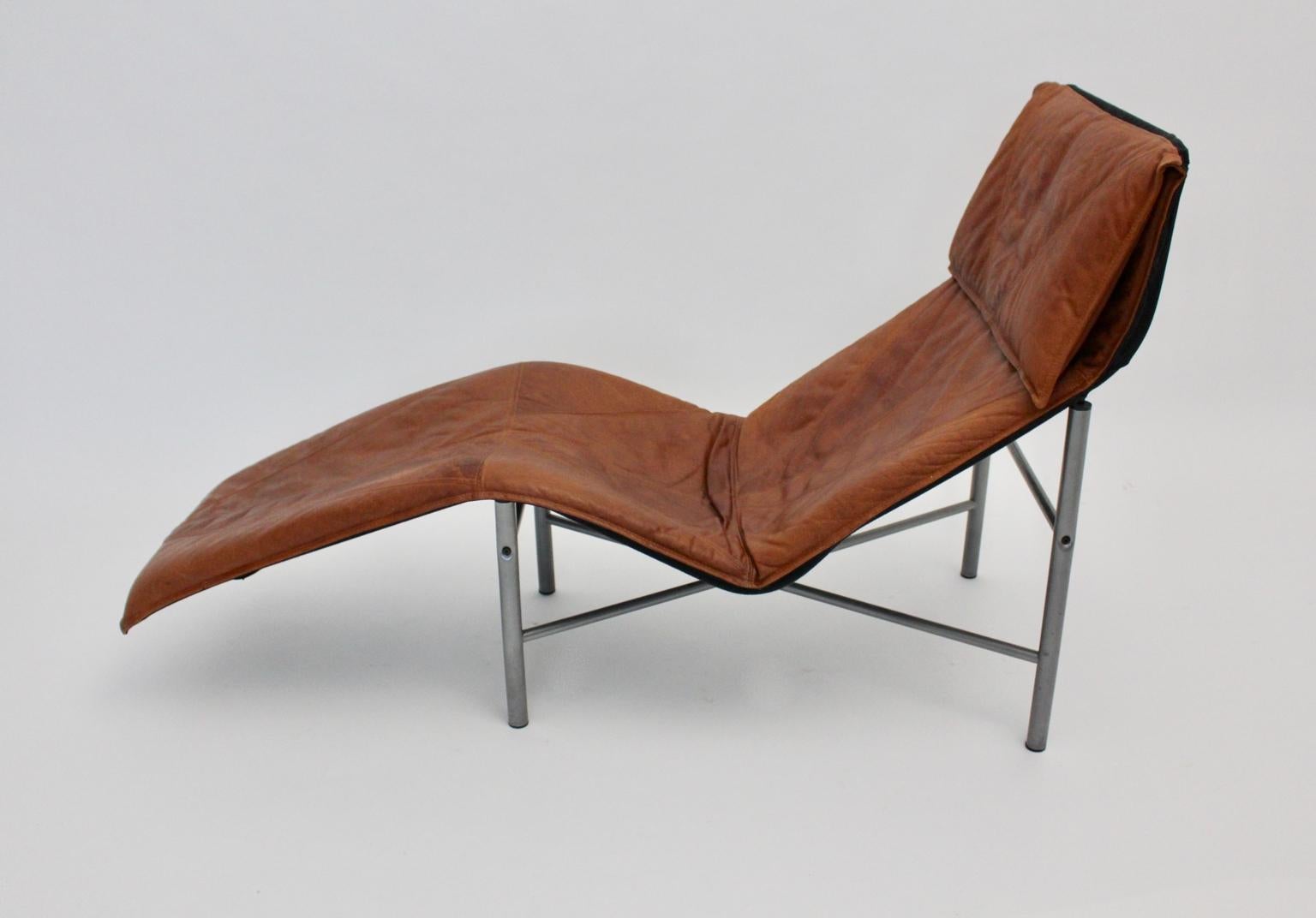 cognac leather chaise lounge