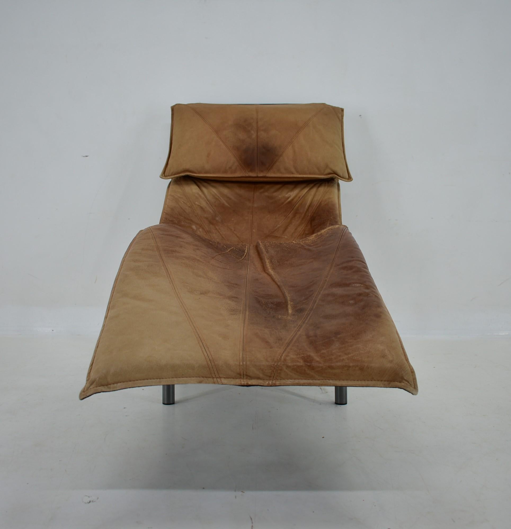 Vintage Cognac Leather Chaise Longue by Tord Bjorklund Sweden, 1970 In Good Condition For Sale In Praha, CZ