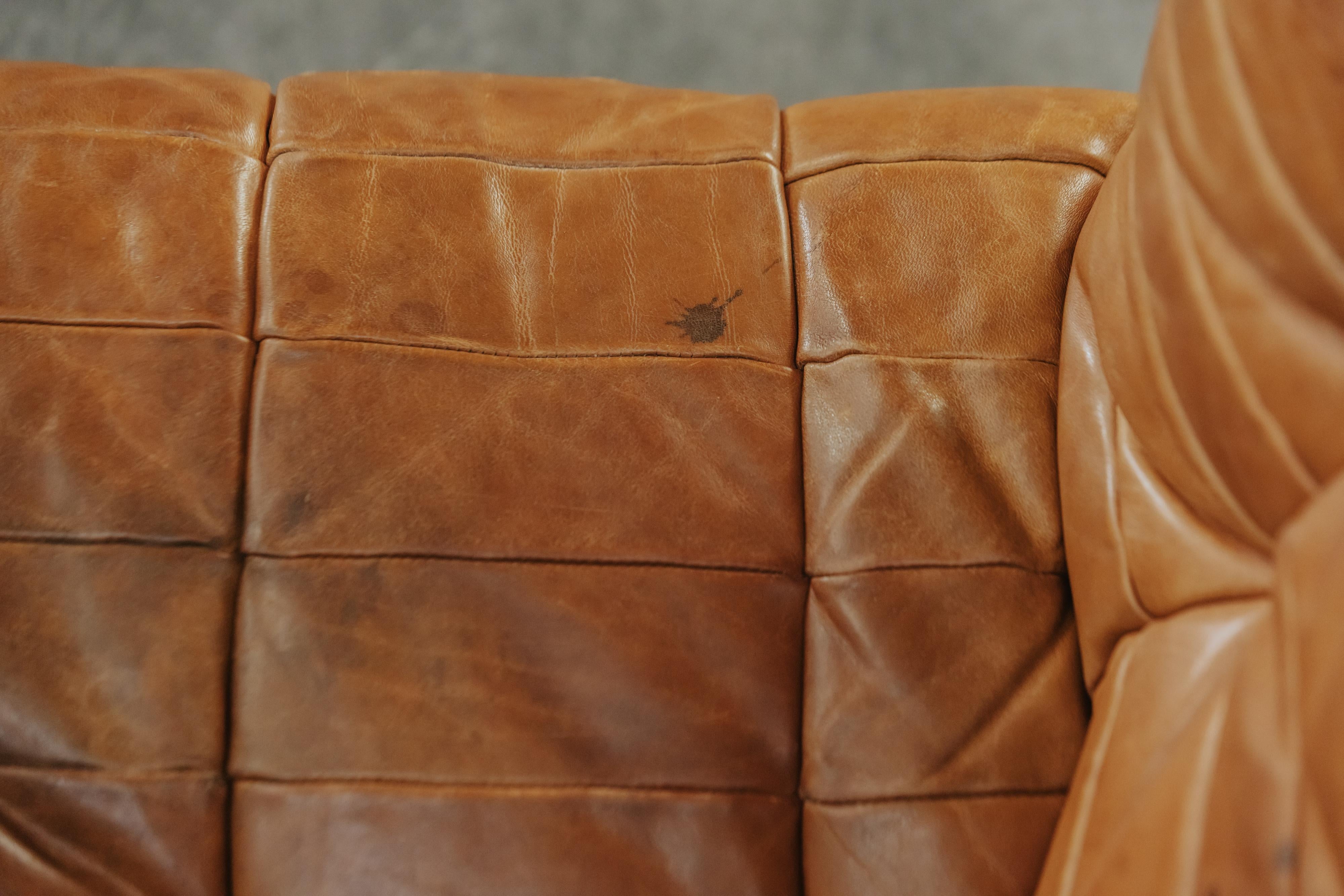 Cognacfarbenes Leder-Sofa De Sede DS 11 aus der Schweiz, ca. 1970 im Angebot 6