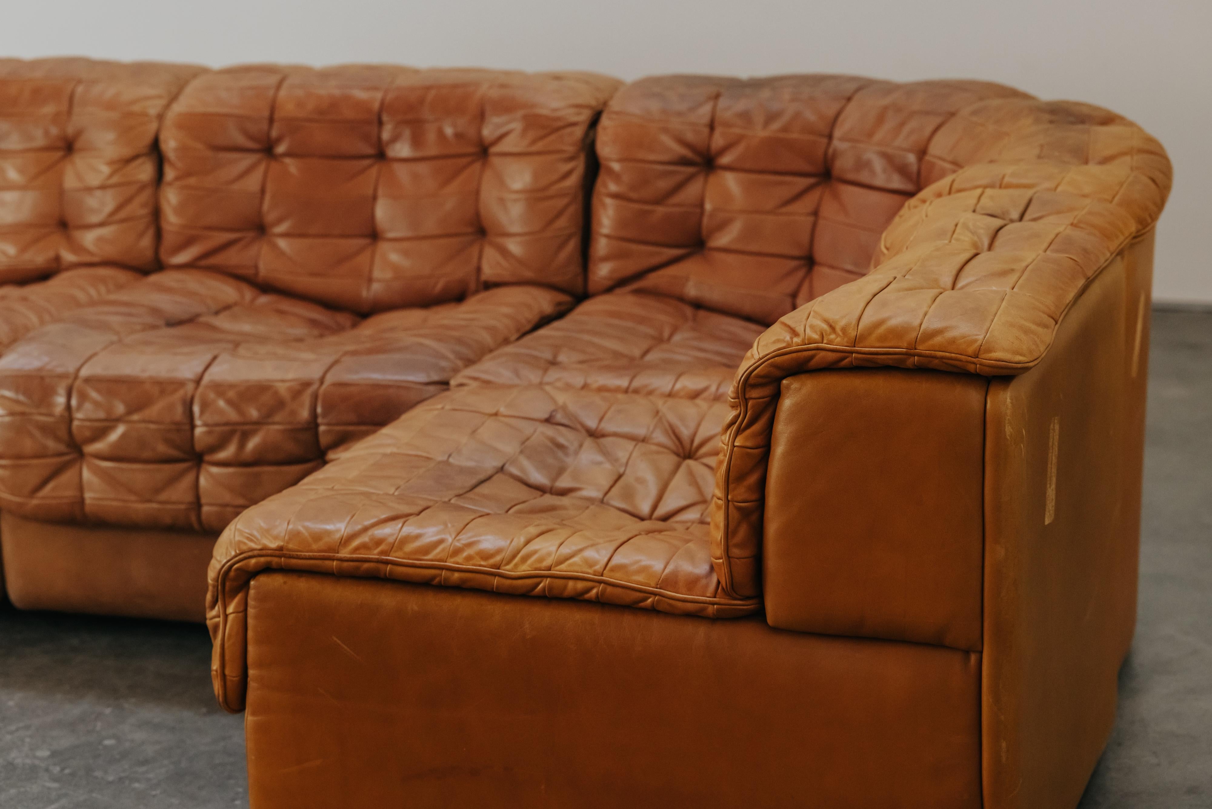 Cognacfarbenes Leder-Sofa De Sede DS 11 aus der Schweiz, ca. 1970 (Europäisch) im Angebot