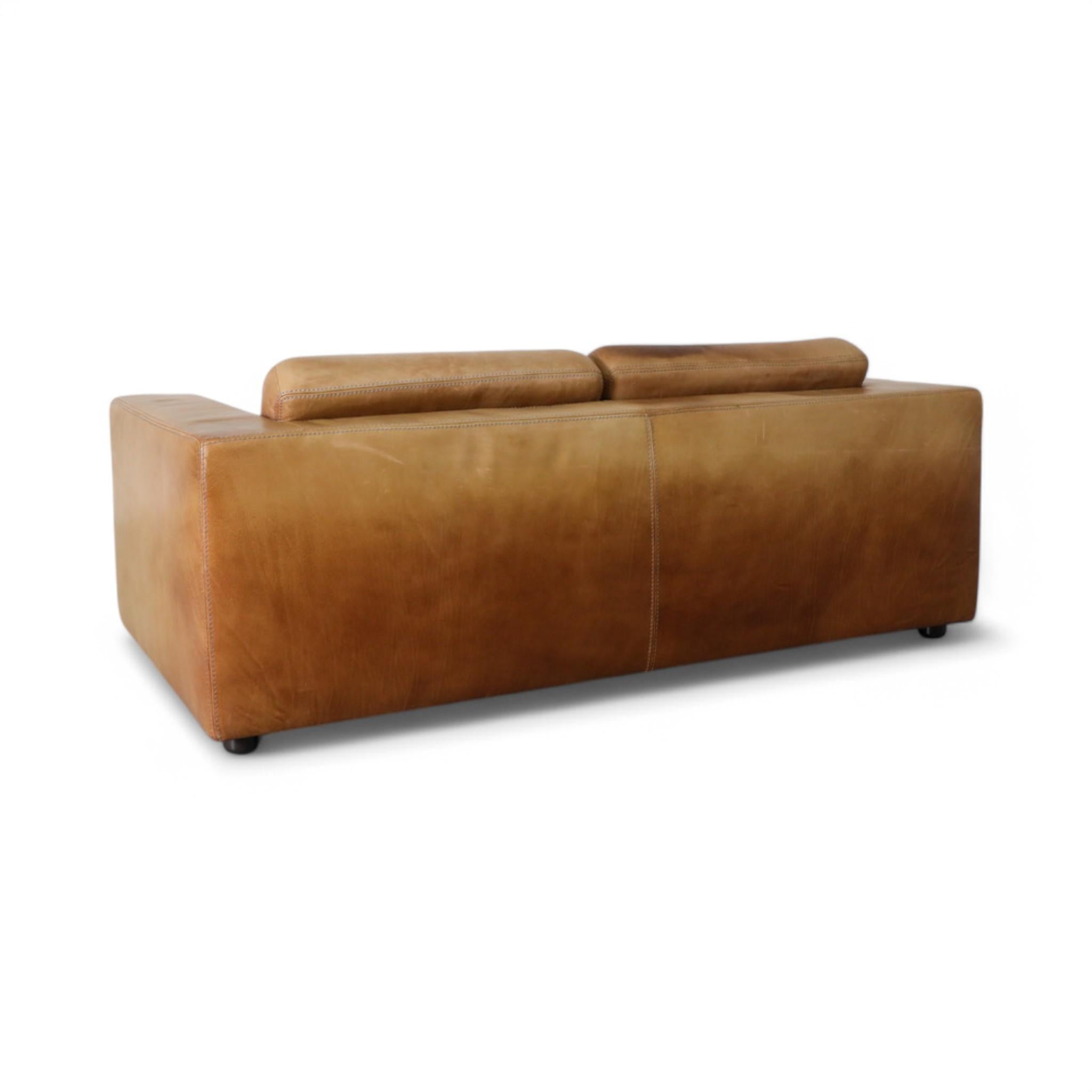 Belge Causeuse en cuir vintage cognac par Durlet en vente