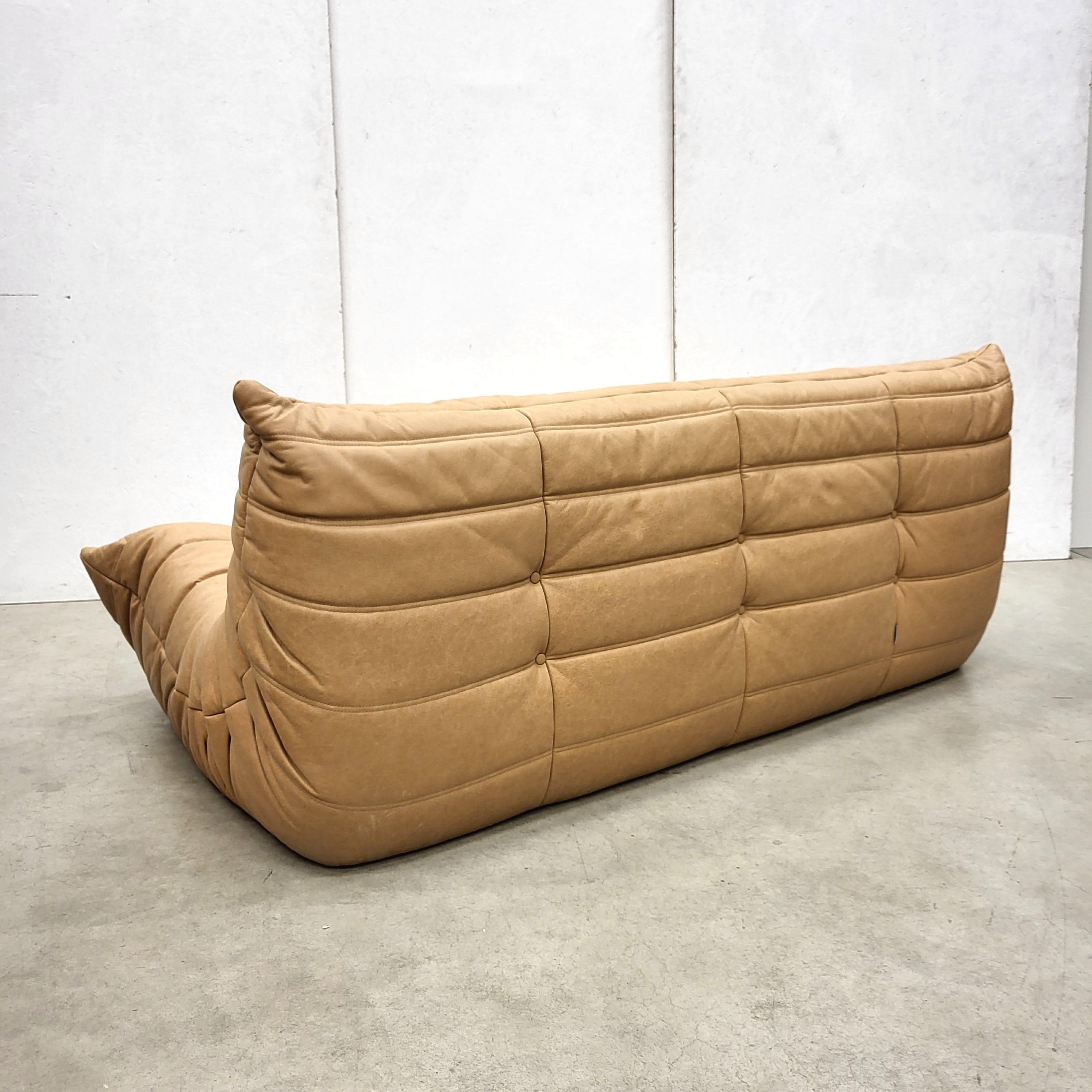 Cognacfarbenes Togo-Sitzgruppe-Sofa von Michel Ducaroy für Ligne Roset 1973 2