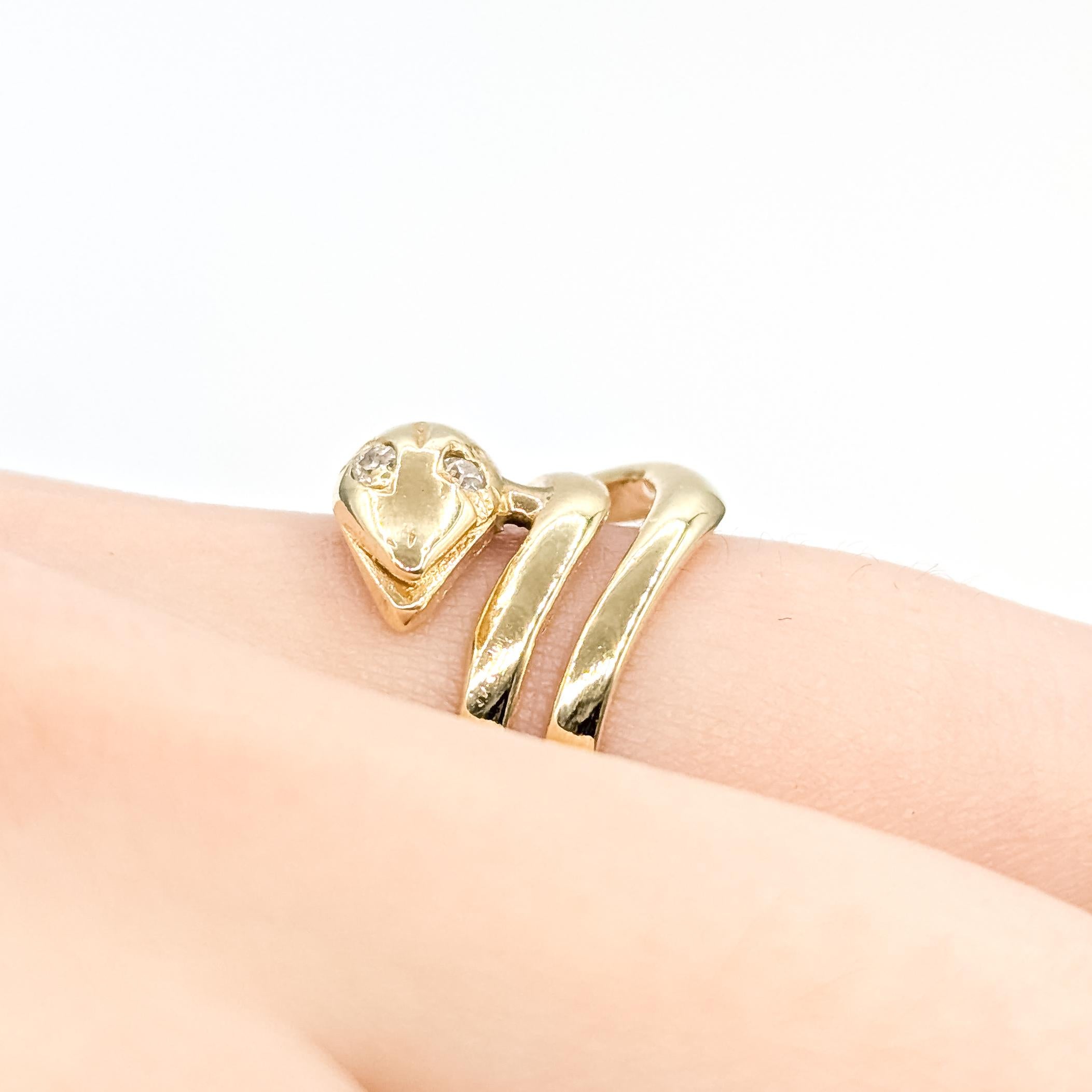 Taglio vecchia miniera Anello serpente a spirale vintage con diamanti taglio mine antiche in oro giallo 14k in vendita