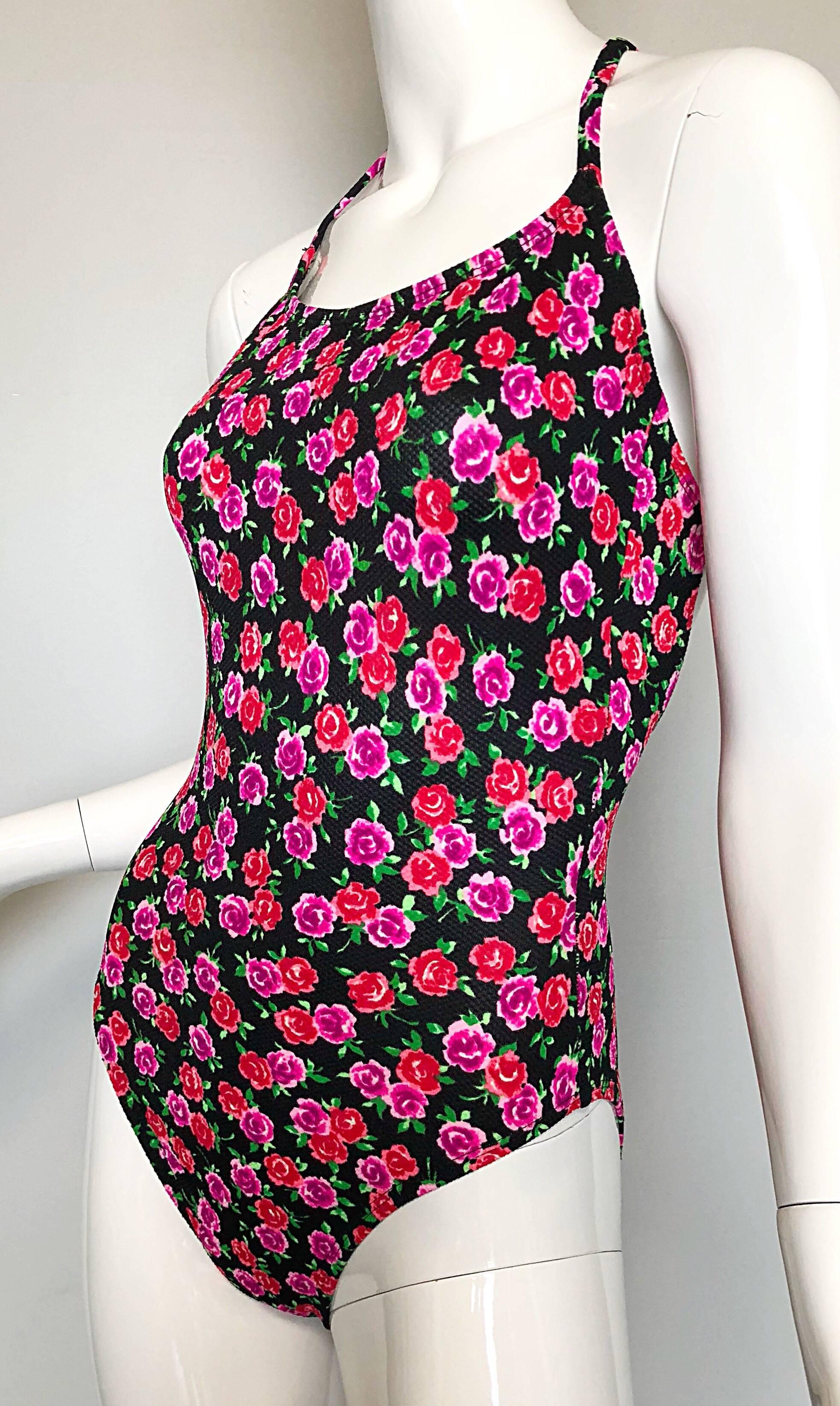 Nero Vintage Cole of California 1980s Pink Red Rose Print One Piece Swimsuit Bodysuit in vendita