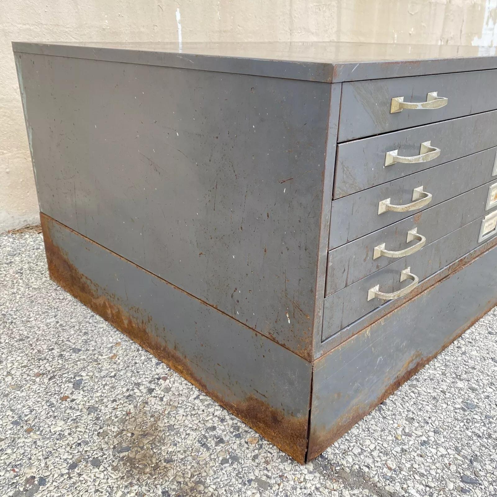 Archivador plano apilable vintage Cole Steel Metal Industrial con 10 cajones en venta 8