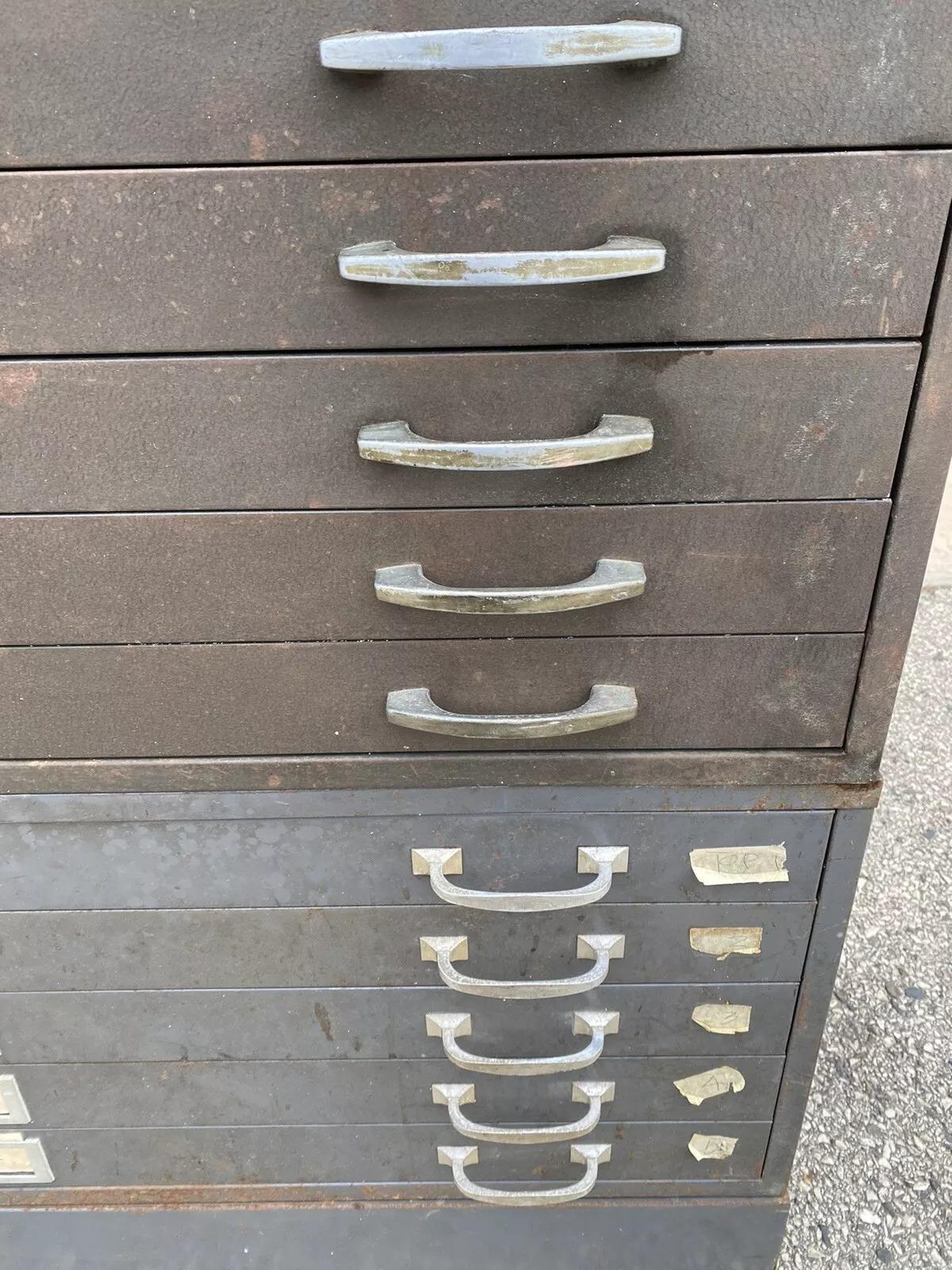 Archivador plano apilable vintage Cole Steel Metal Industrial con 10 cajones en venta 2