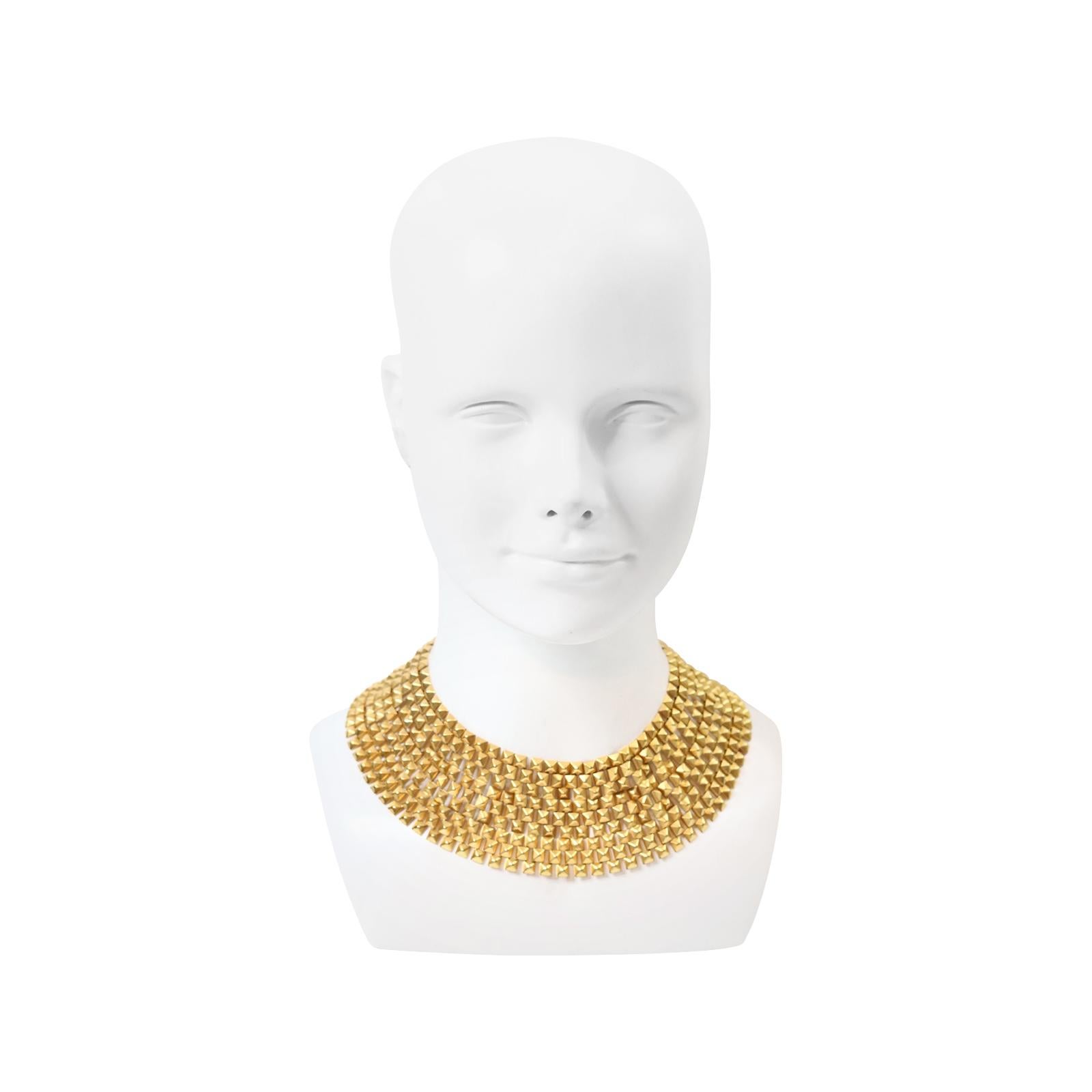 Collana vintage con collare in tonalità oro, circa anni '80 In condizioni buone in vendita a New York, NY