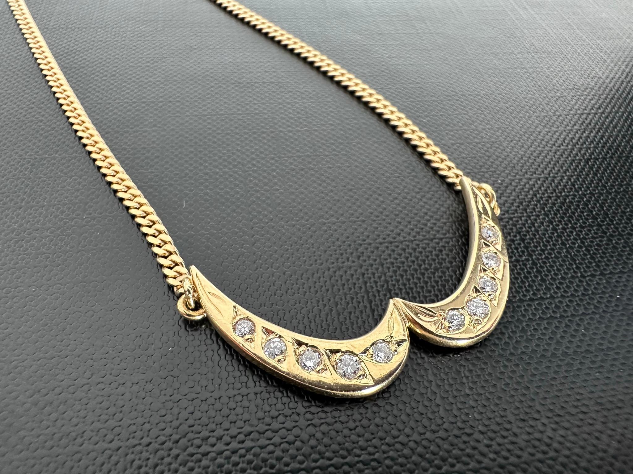 Women's or Men's Vintage Collar Shape Necklace 18kt Yellow Gold with Diamonds For Sale