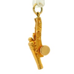 Ciondolo vintage da collezione in oro giallo 14k con canone dettagliato 3D e base