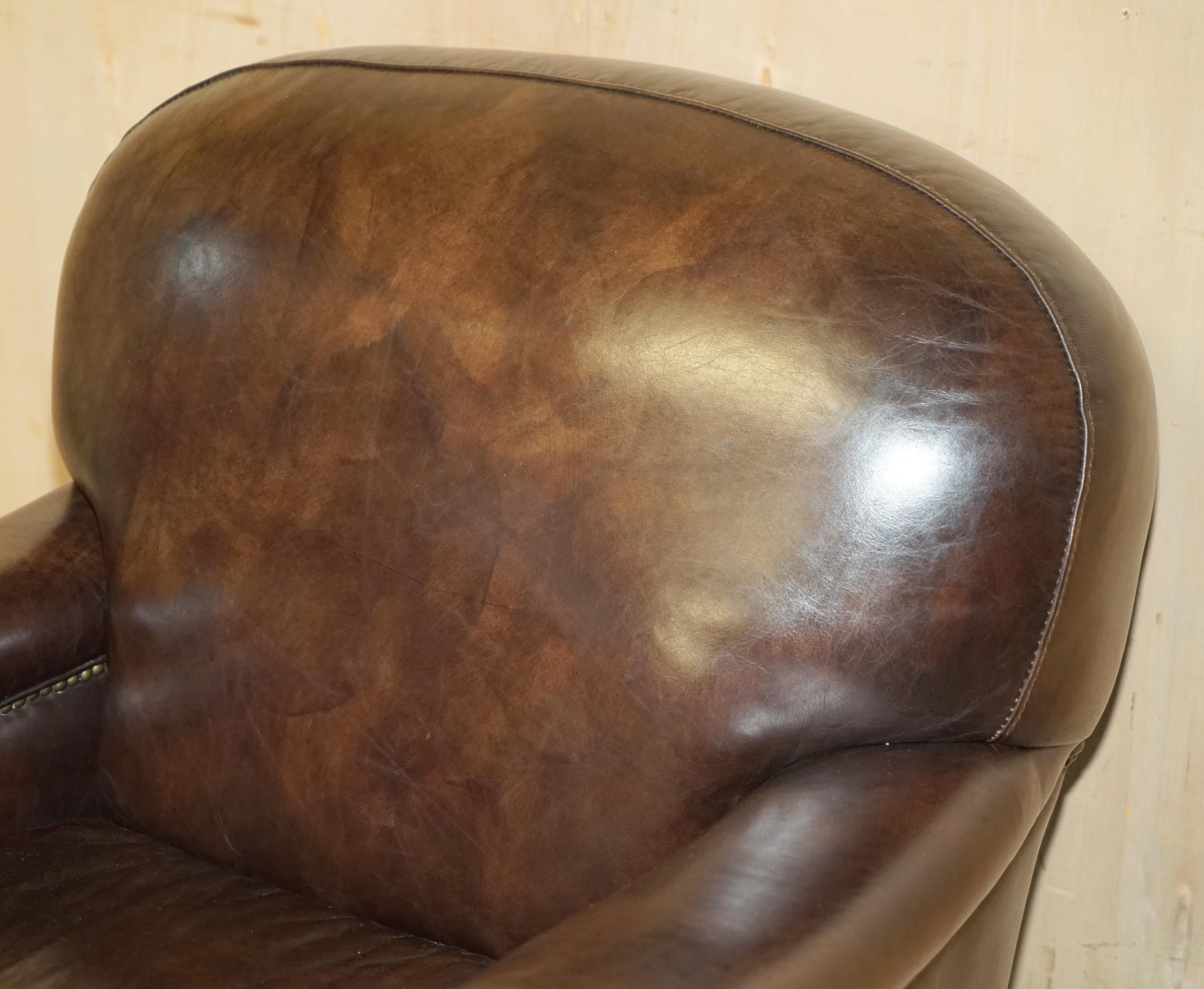English ViNTAGE COLLECTABLE DISCONTINUED AGED HERITAGE BROWN LEATHER CLUB ARMCHAIR For Sale