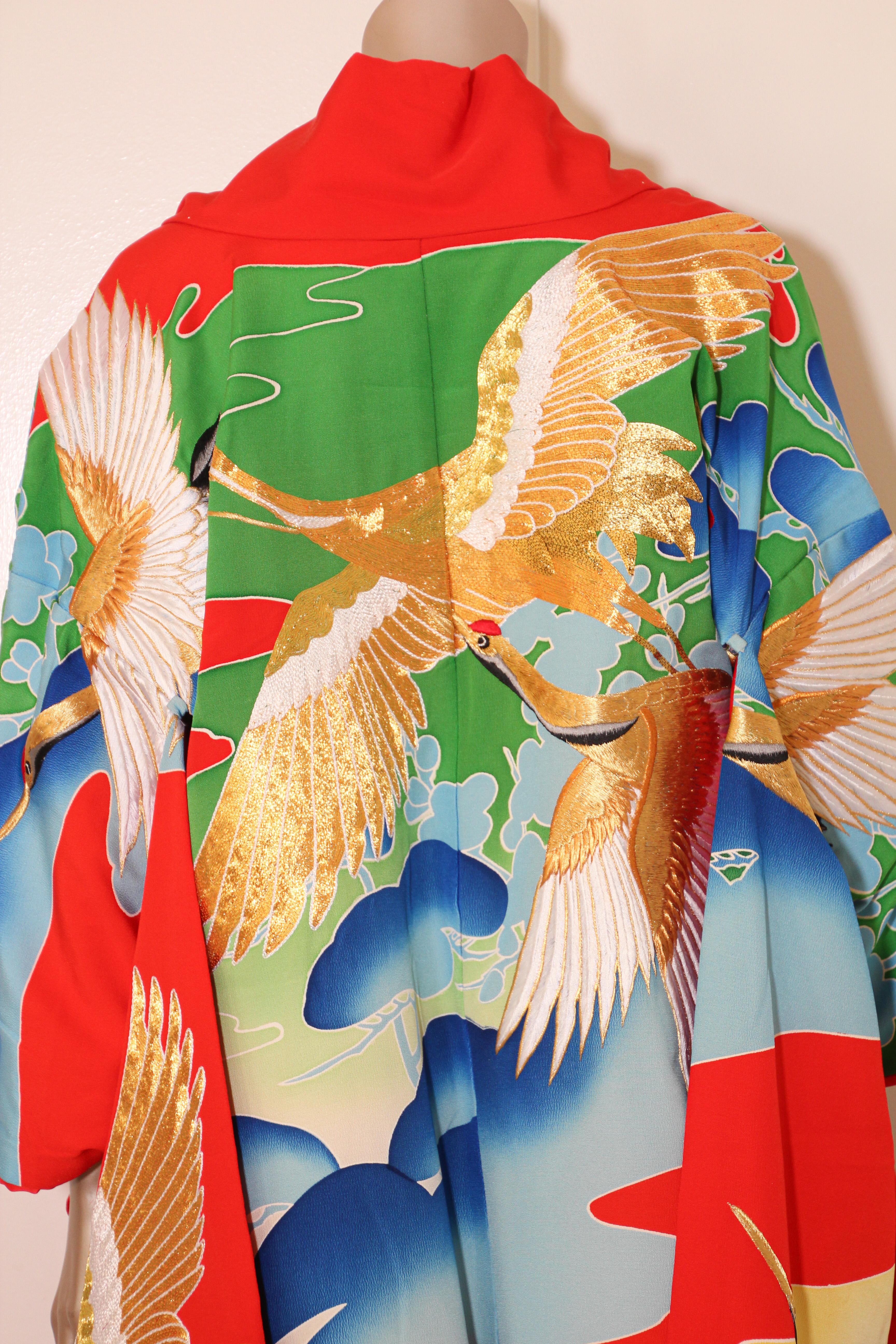 Vintage Collectable Japanese Ceremonial Kimono In Good Condition In North Hollywood, CA