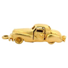 Colgante Coleccionable Vintage de Oro Amarillo de 14k 3D Detallado de Coche Operable