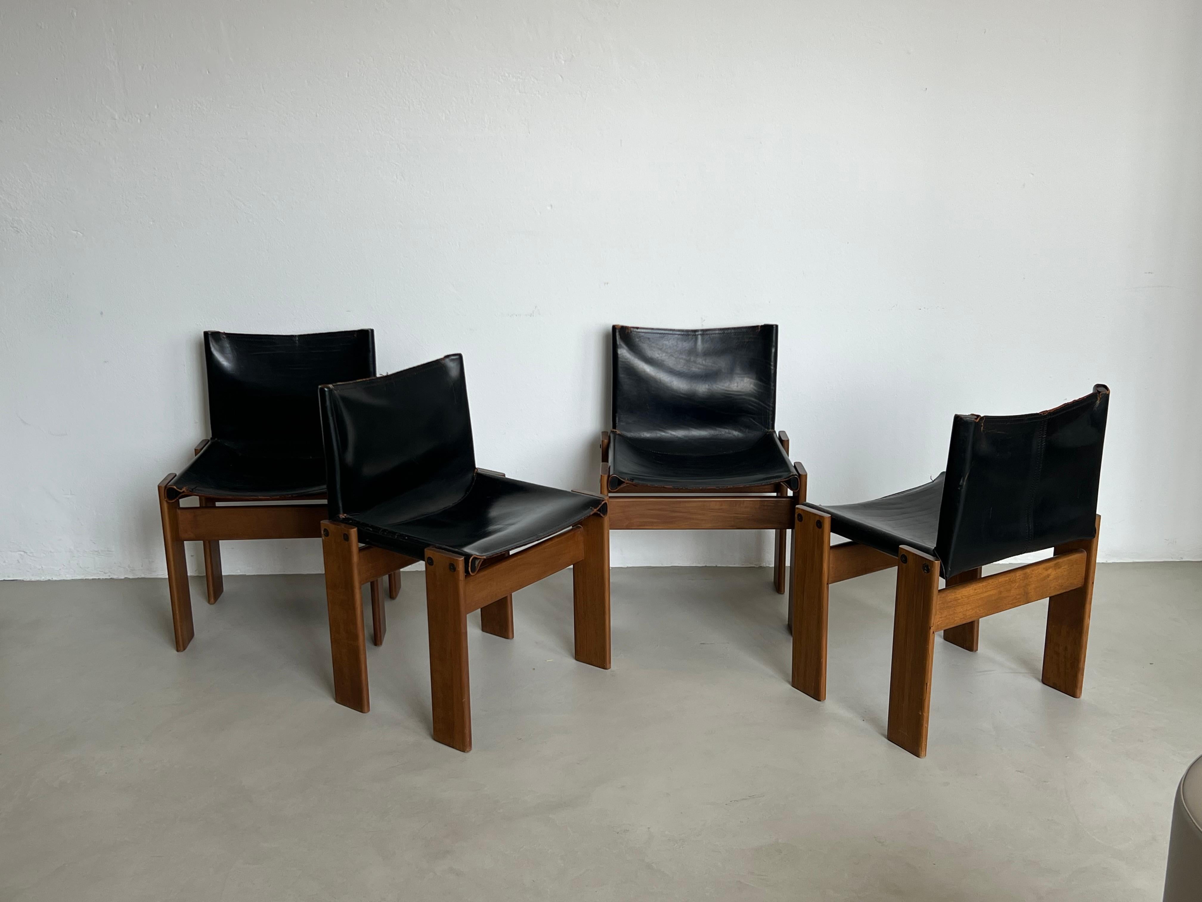 Vintage, sammelbar, schwarz Italienische Mönch-Esszimmerstühle von Afra & Tobia Scarpa im Angebot 6