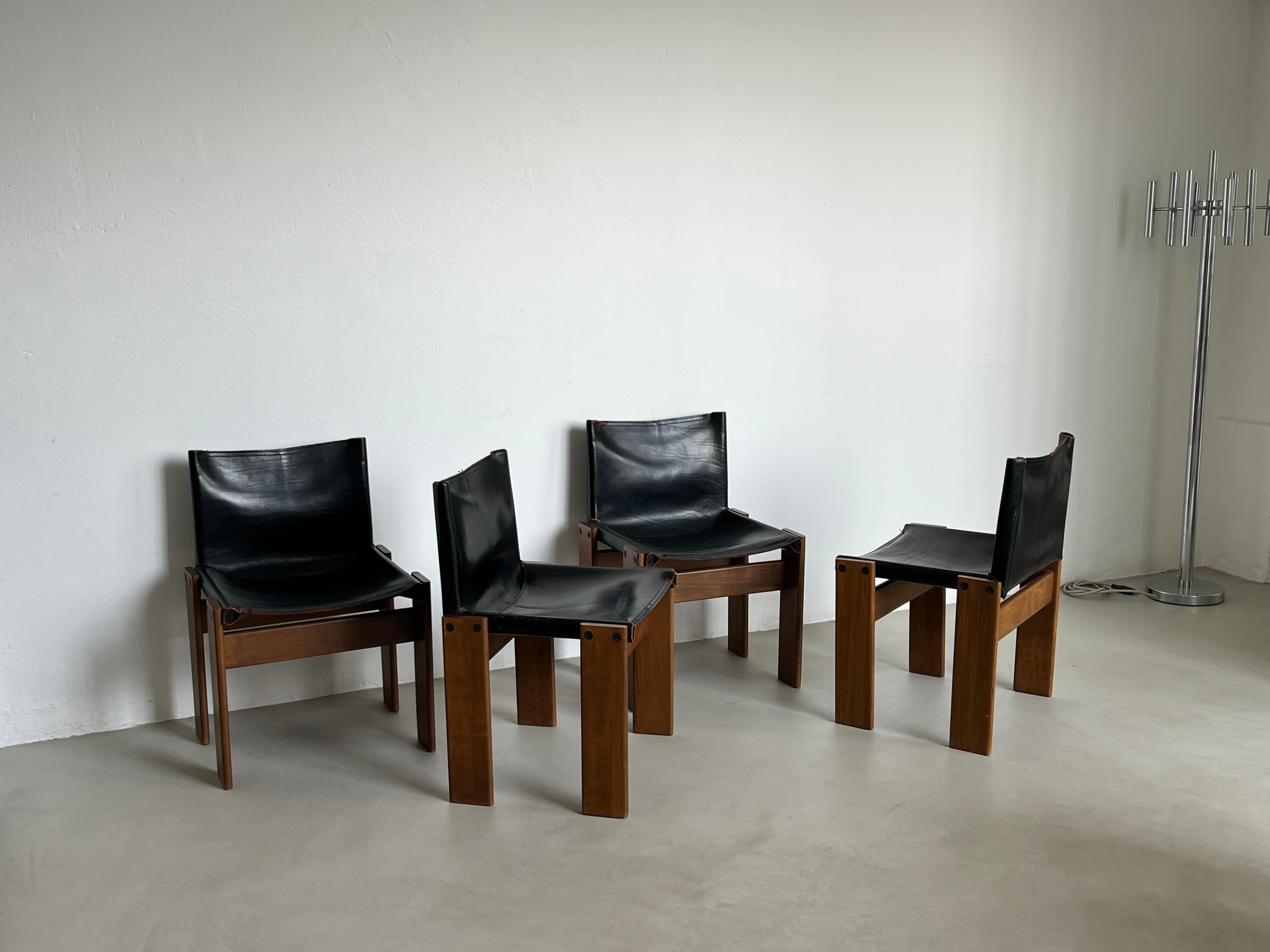 Vintage, sammelbar, schwarz Italienische Mönch-Esszimmerstühle von Afra & Tobia Scarpa im Angebot 7