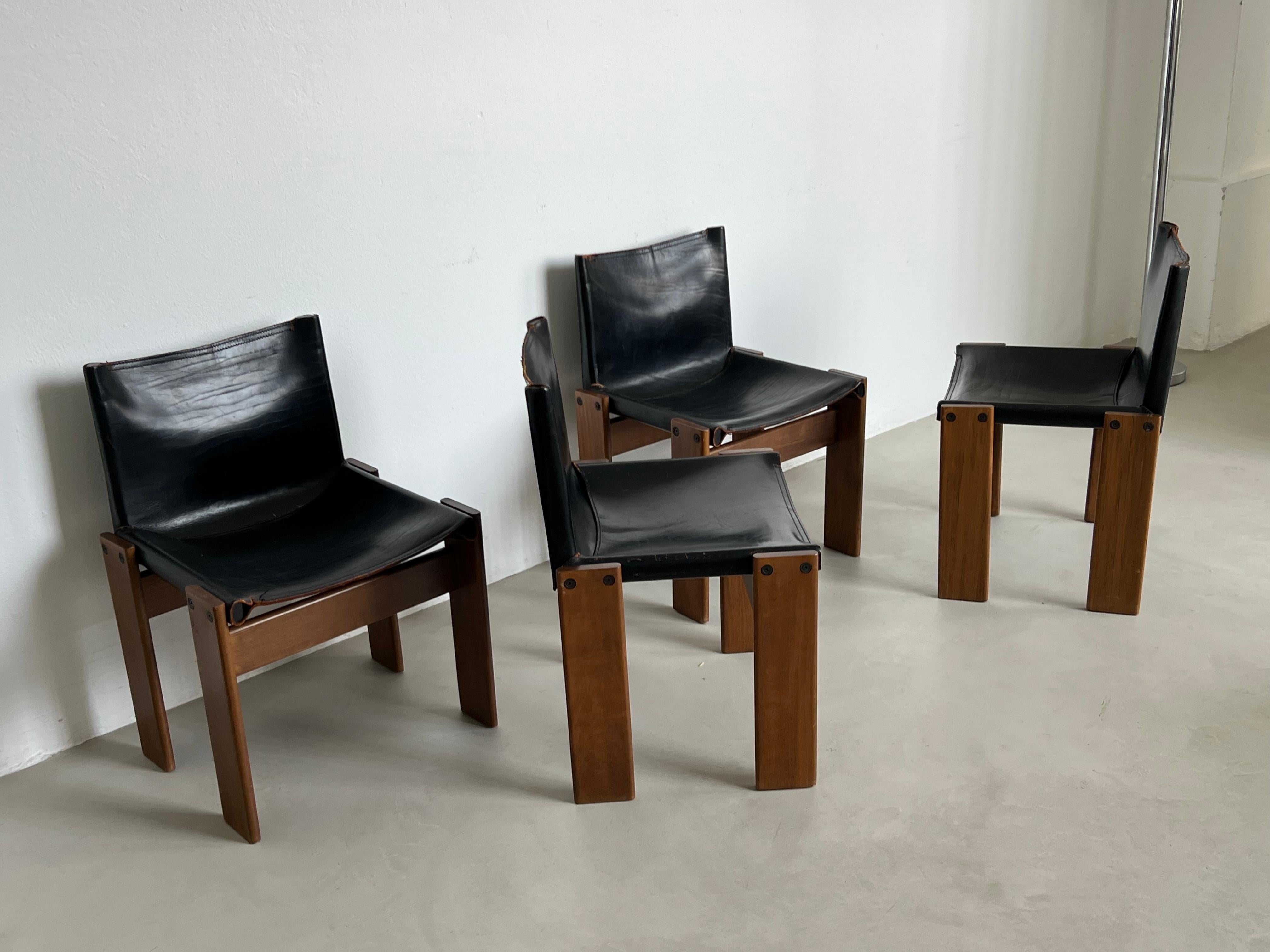 Vintage, sammelbar, schwarz Italienische Mönch-Esszimmerstühle von Afra & Tobia Scarpa im Angebot 9