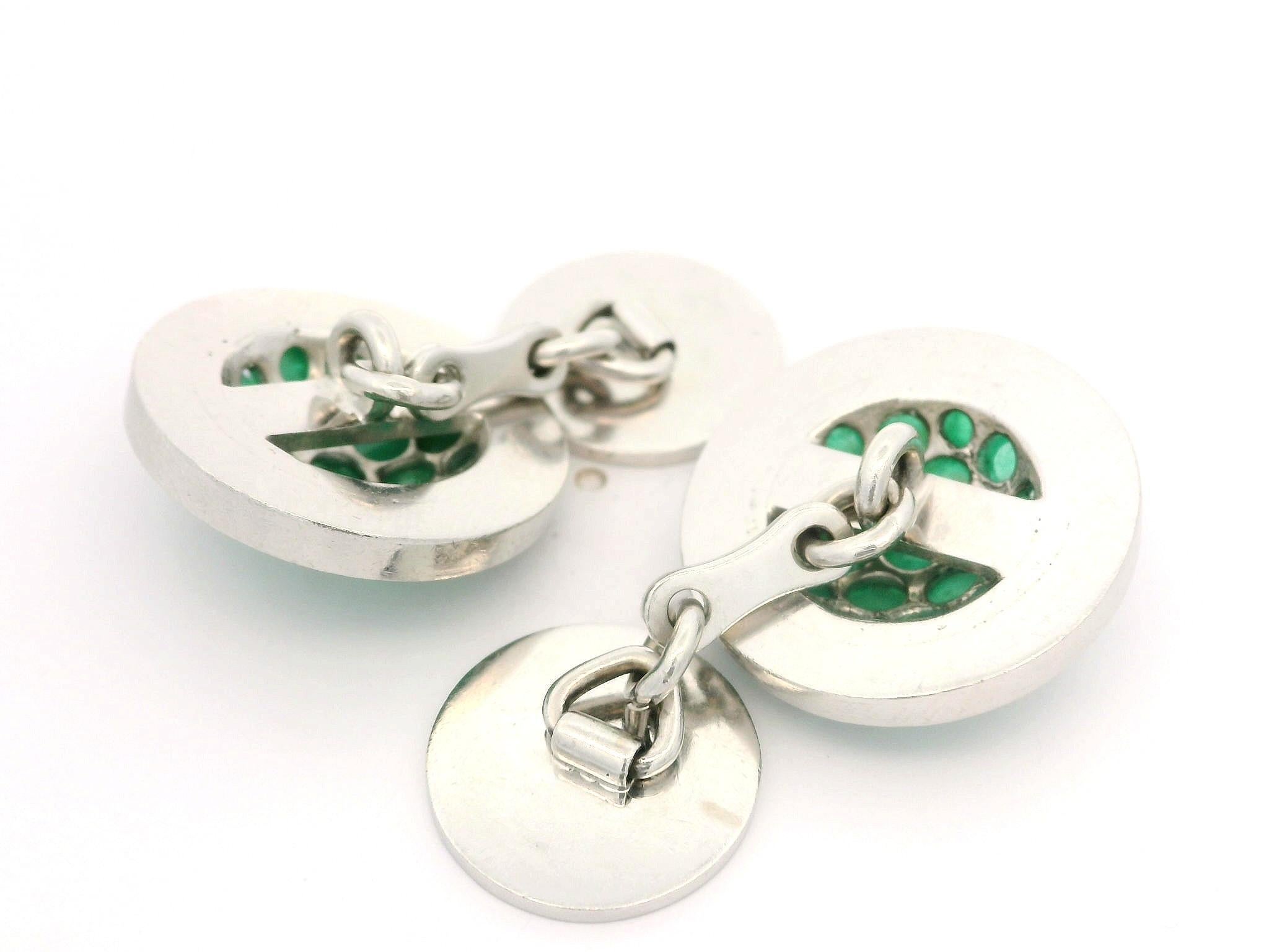 Boutons de manchette vintage de collection en or et platine avec émeraude cabochon et émail Bon état - En vente à Montclair, NJ