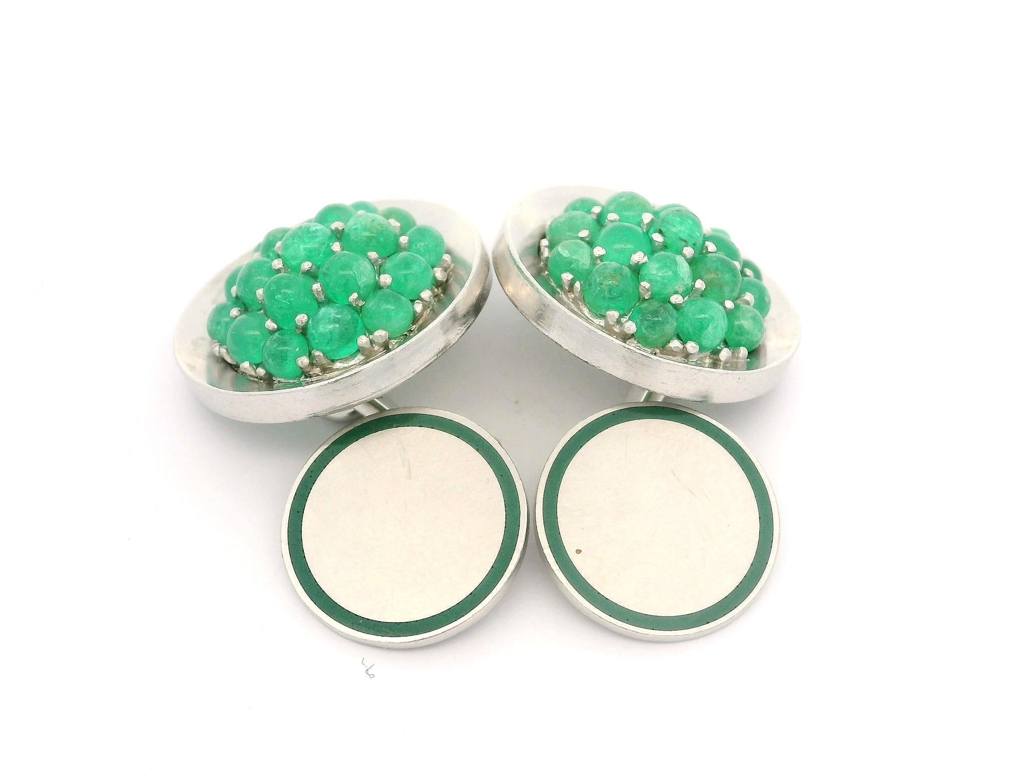 Boutons de manchette vintage de collection en or et platine avec émeraude cabochon et émail Pour hommes en vente