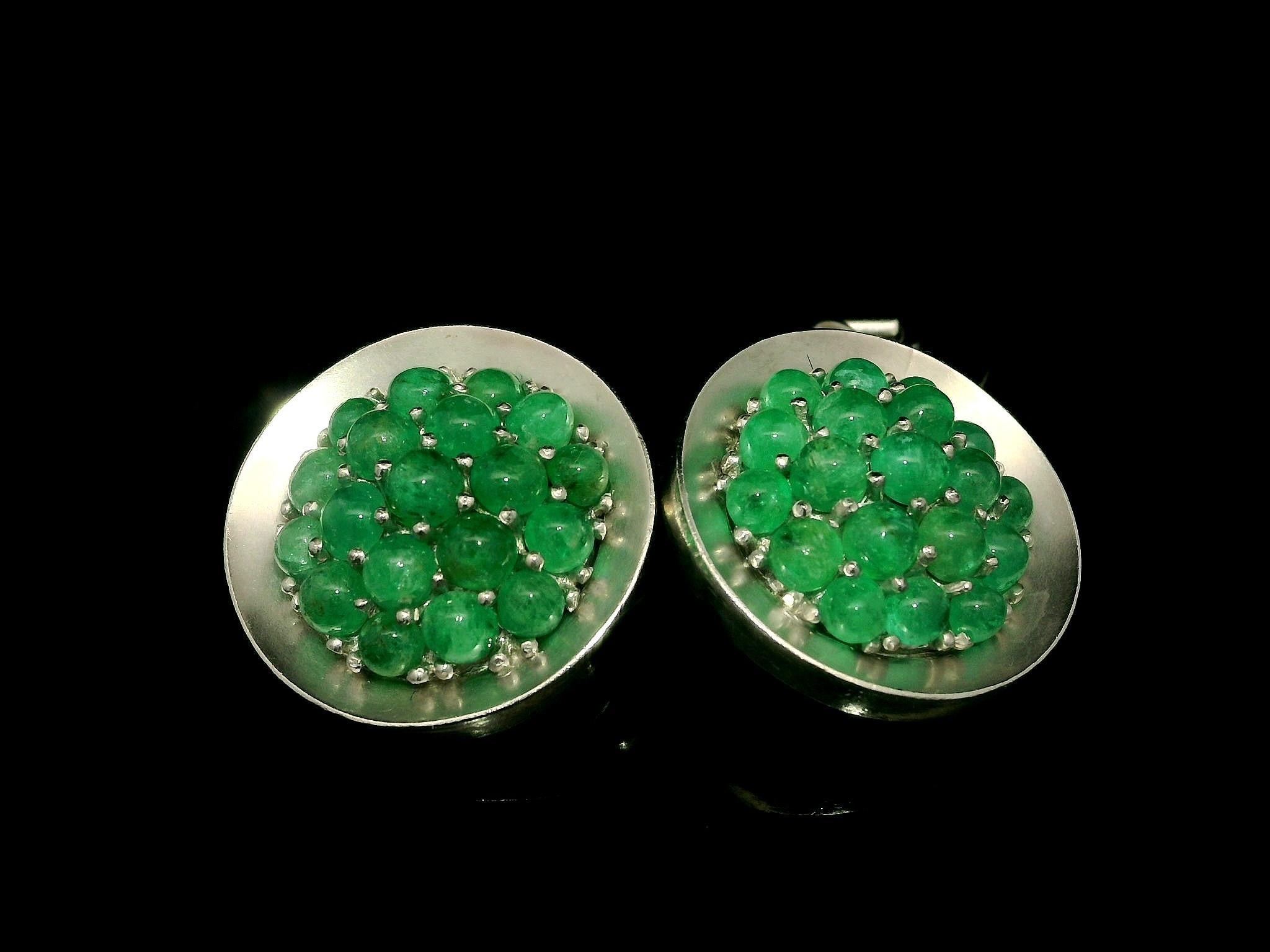 Boutons de manchette vintage de collection en or et platine avec émeraude cabochon et émail en vente 3